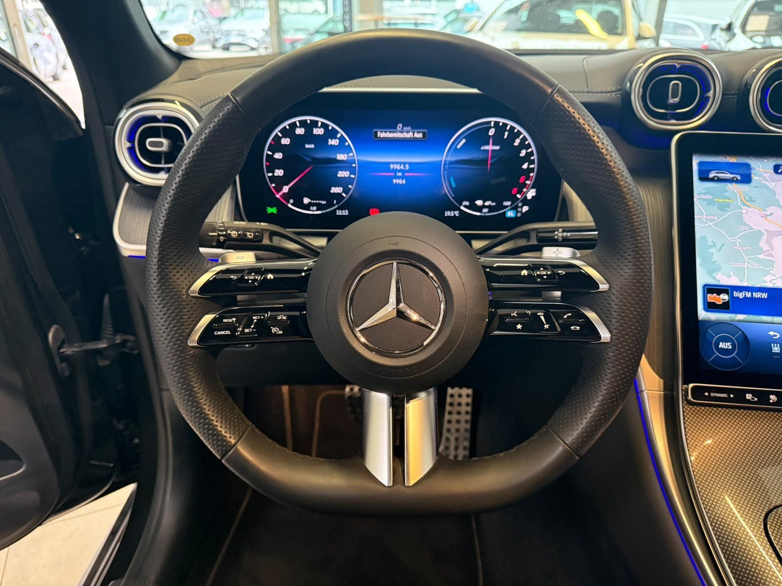 Fahrzeugabbildung Mercedes-Benz GLC 300de 4M AMG+DISTR+AHK+MEMORY+360°+DIGITAL