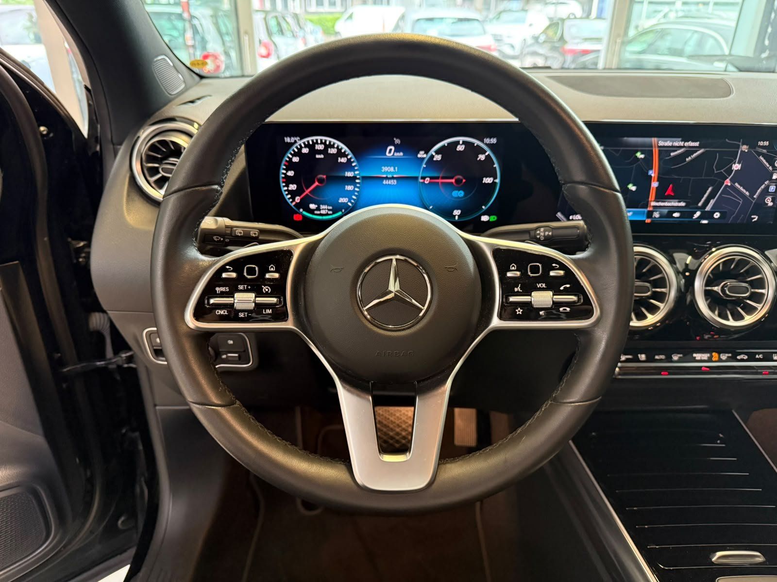 Fahrzeugabbildung Mercedes-Benz EQA 250 Progressive KAMERA+TOTW+LED+CARPLAY+DAB