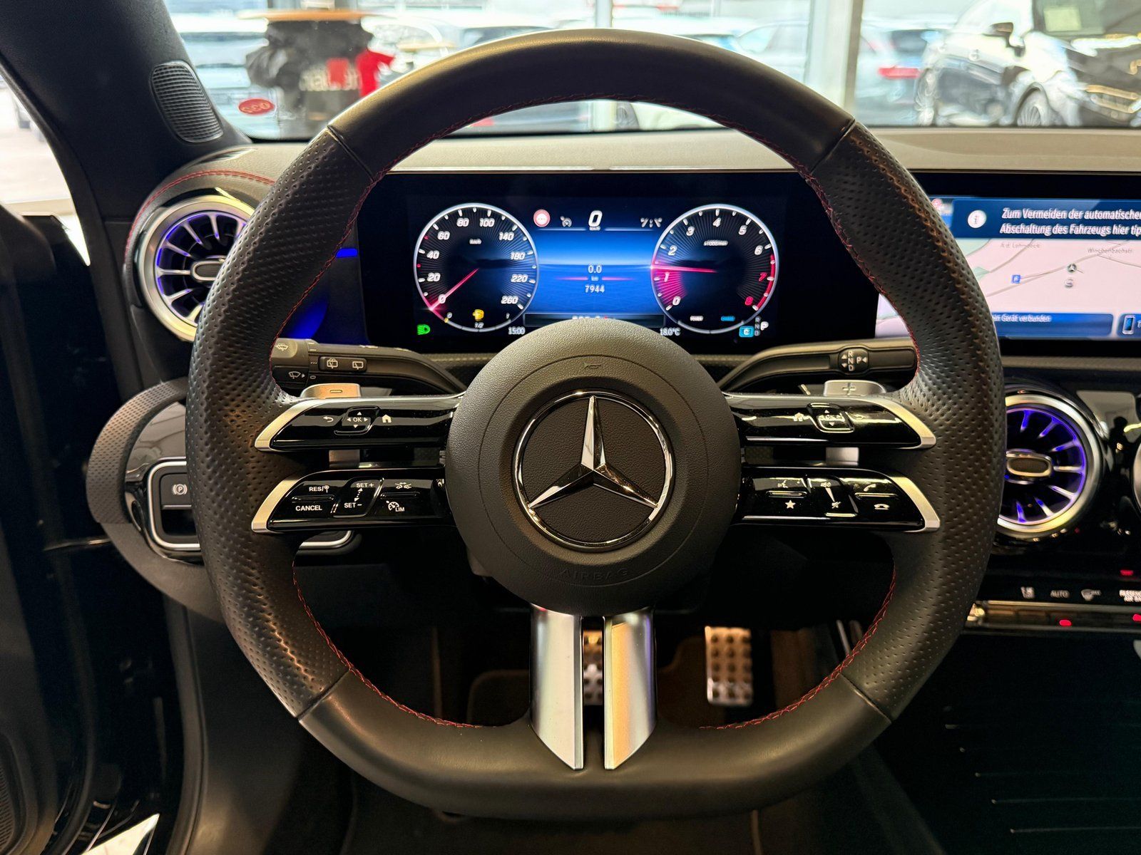 Fahrzeugabbildung Mercedes-Benz CLA 200 SB AMG+PANO+MEMORY+MBEAM+NIGHT+KAMERA