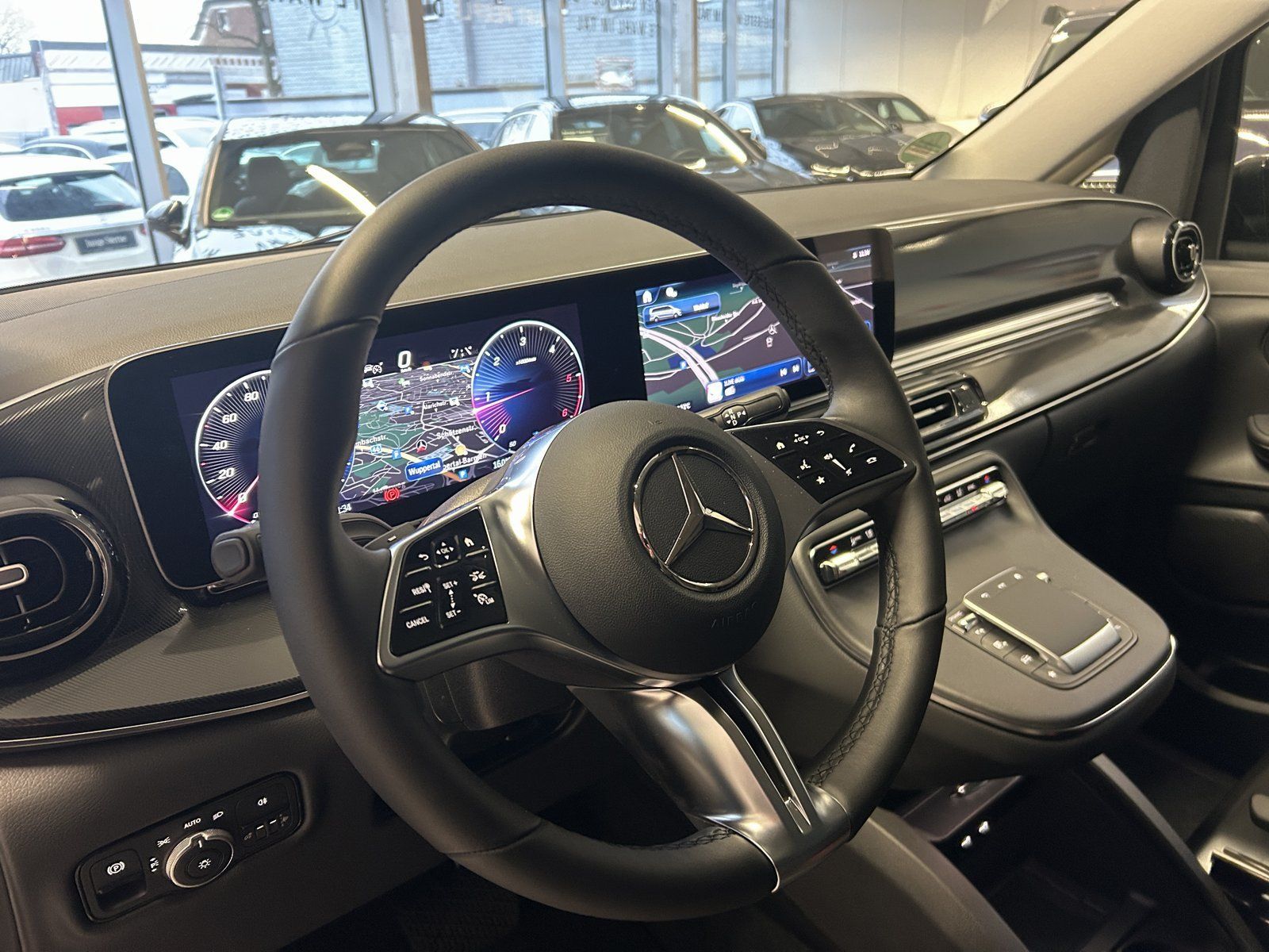 Fahrzeugabbildung Mercedes-Benz V 250 d lang FACELIFT+WINTERPKT+DISTRO+AHKVORB.