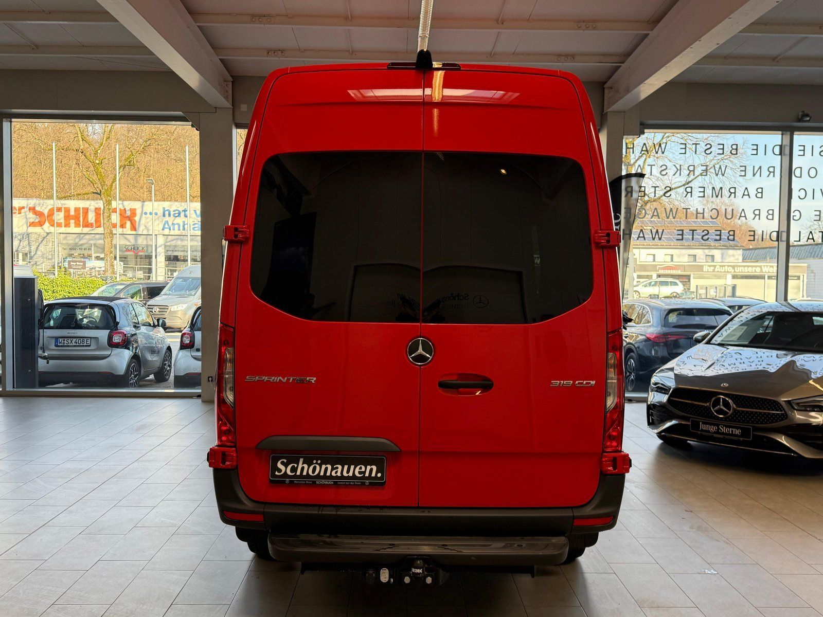 Fahrzeugabbildung Mercedes-Benz Sprinter 319 CDI KA hoch L2H2 3,5t AHK+CAM+KLIMA