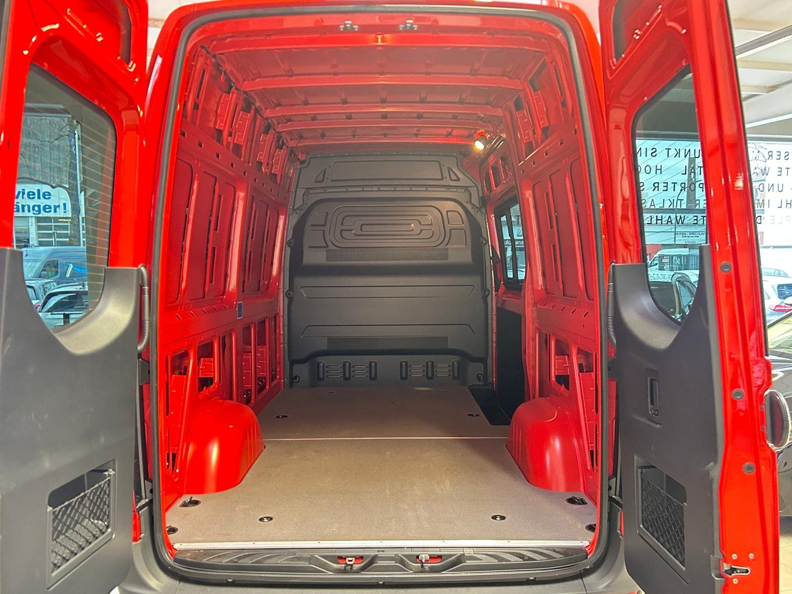 Fahrzeugabbildung Mercedes-Benz Sprinter 319 CDI KA hoch L2H2 3,5t AHK+CAM+KLIMA