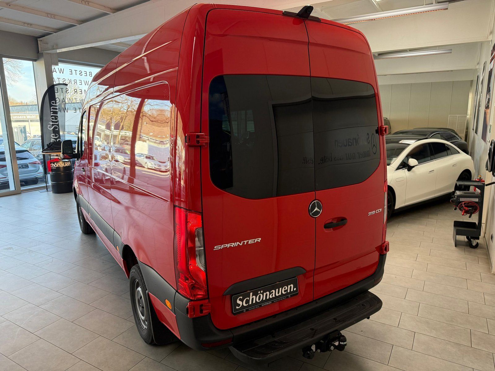 Fahrzeugabbildung Mercedes-Benz Sprinter 319 CDI KA hoch L2H2 3,5t AHK+CAM+KLIMA