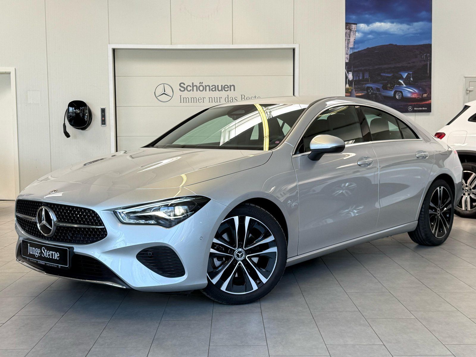 Mercedes-Benz CLA 180 Coupé ADVANCED PAKET+AHK+THERMOTRONIC