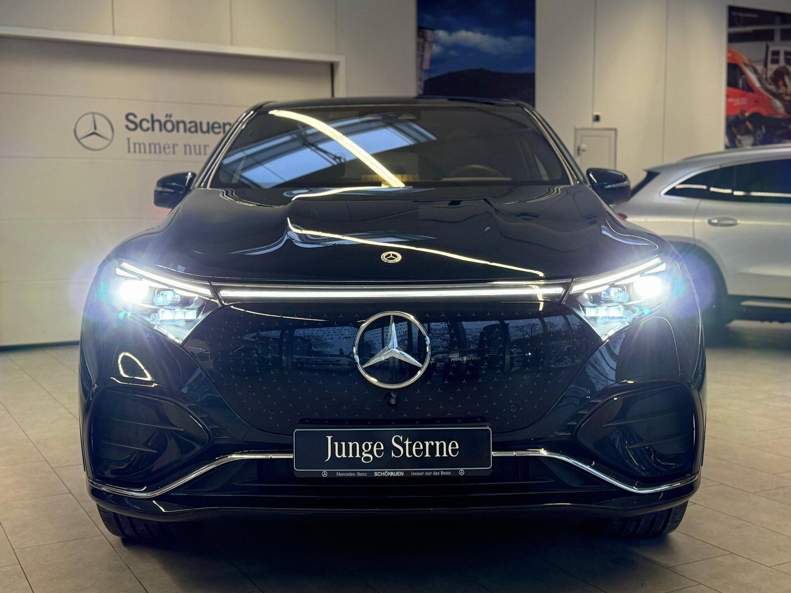 Fahrzeugabbildung Mercedes-Benz EQS 450 4M AMG NAPPA+HUD+PANO+DISTR+BURM+AHK