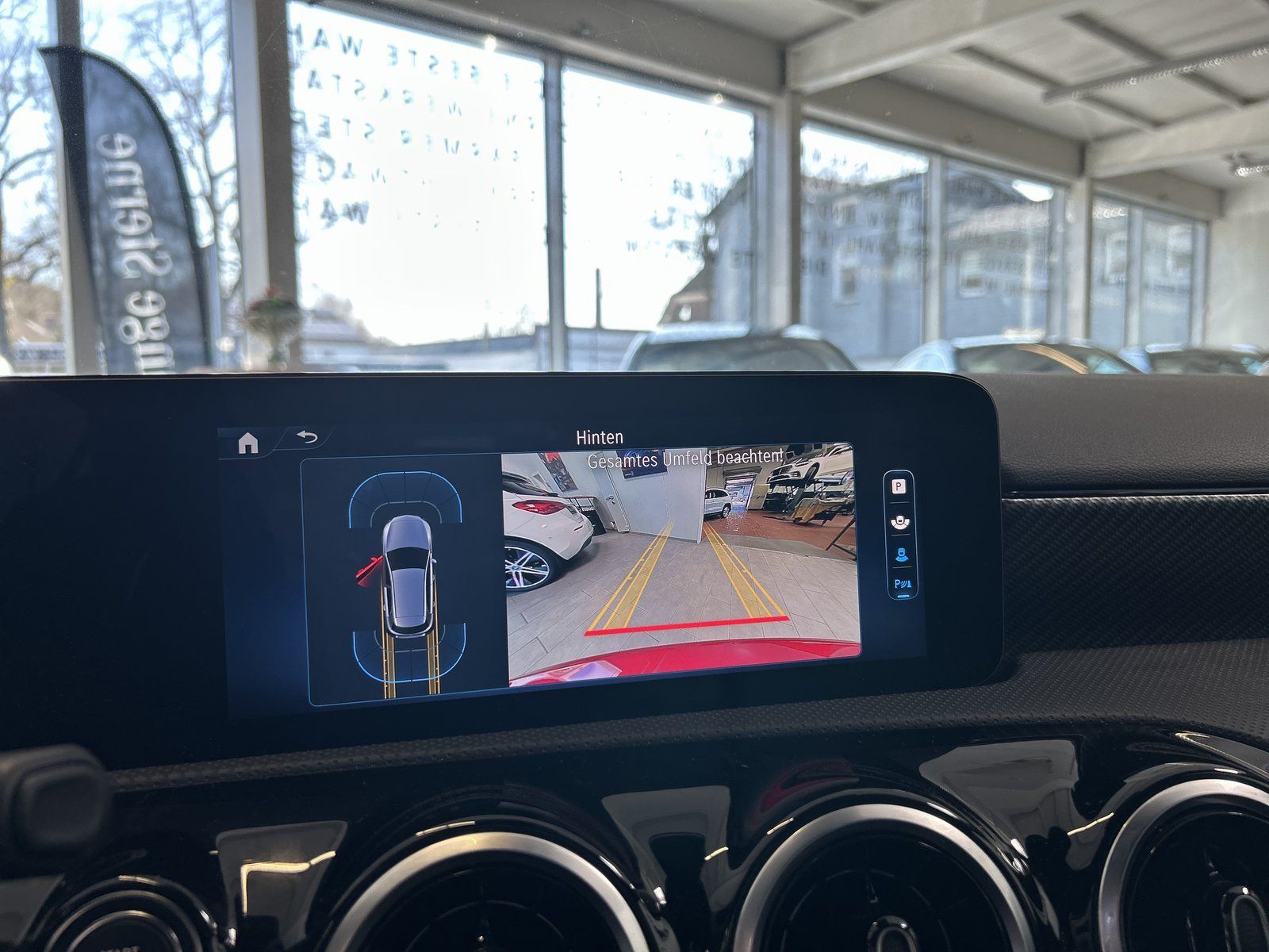 Fahrzeugabbildung Mercedes-Benz A 180 PROGRESSIVE ADVANCED+CARPLAY+WINTERPKT