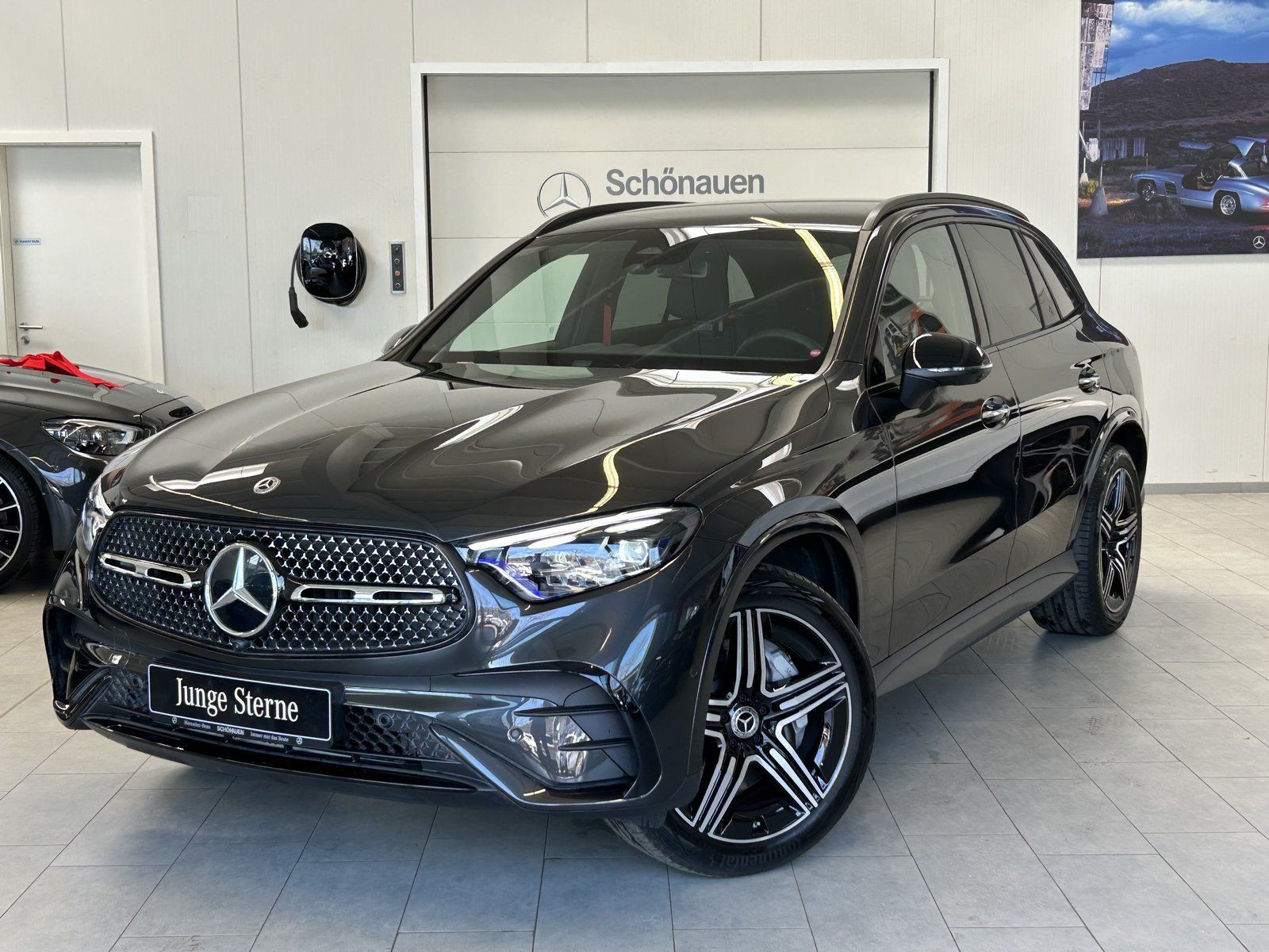 Mercedes-Benz GLC 200 4M AMG PREMIUM+20"+AHK+NIGHT+DISTRONIC