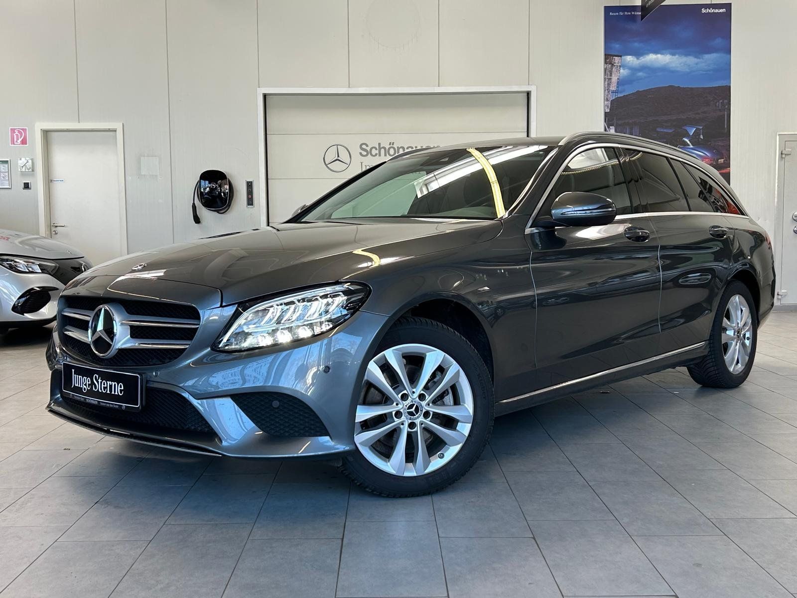 Mercedes-Benz C 220 d T Avantgarde 4Matic LED+CARPLAY+KAMERA