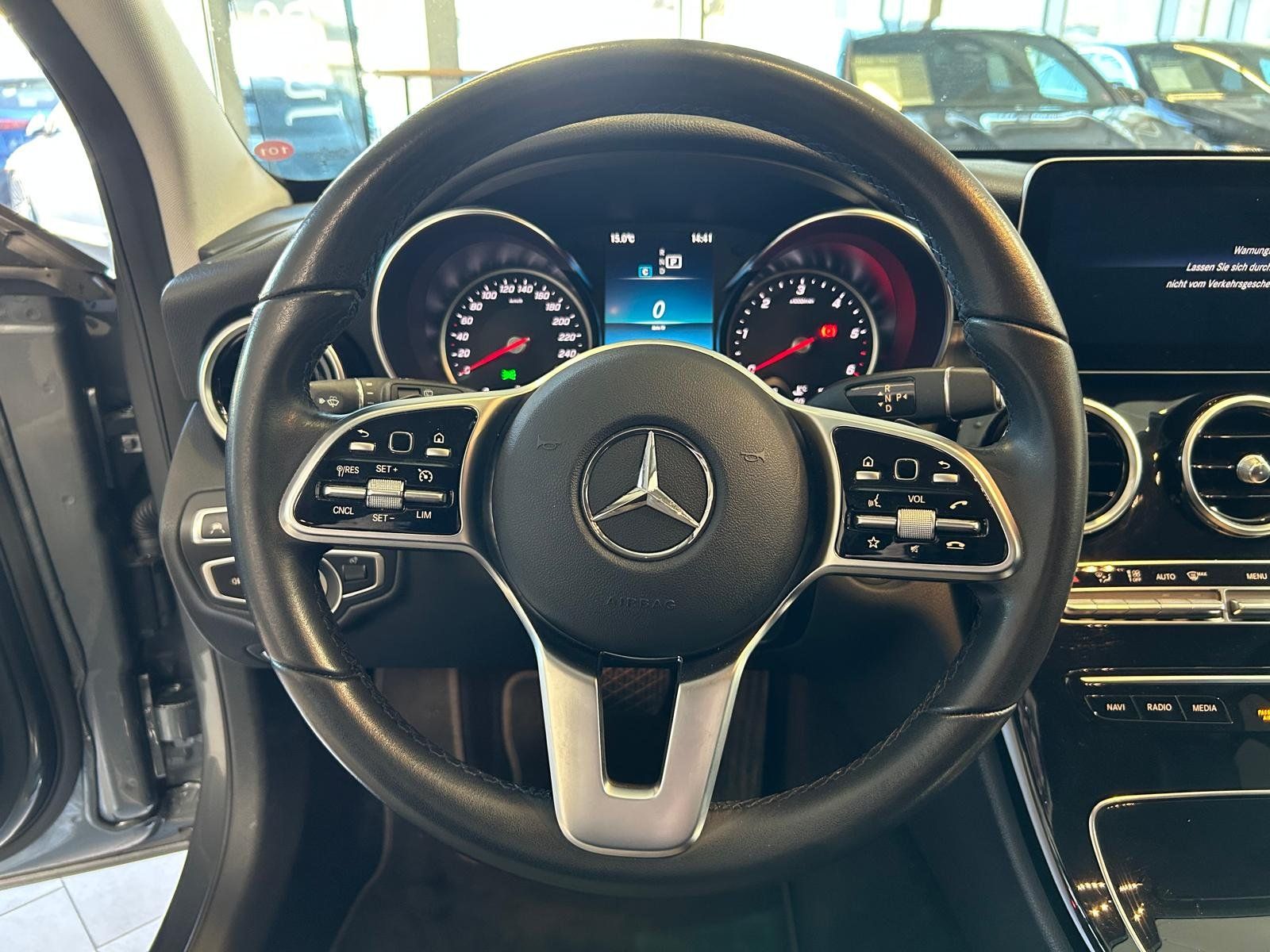 Fahrzeugabbildung Mercedes-Benz C 220 d T Avantgarde 4Matic LED+CARPLAY+KAMERA