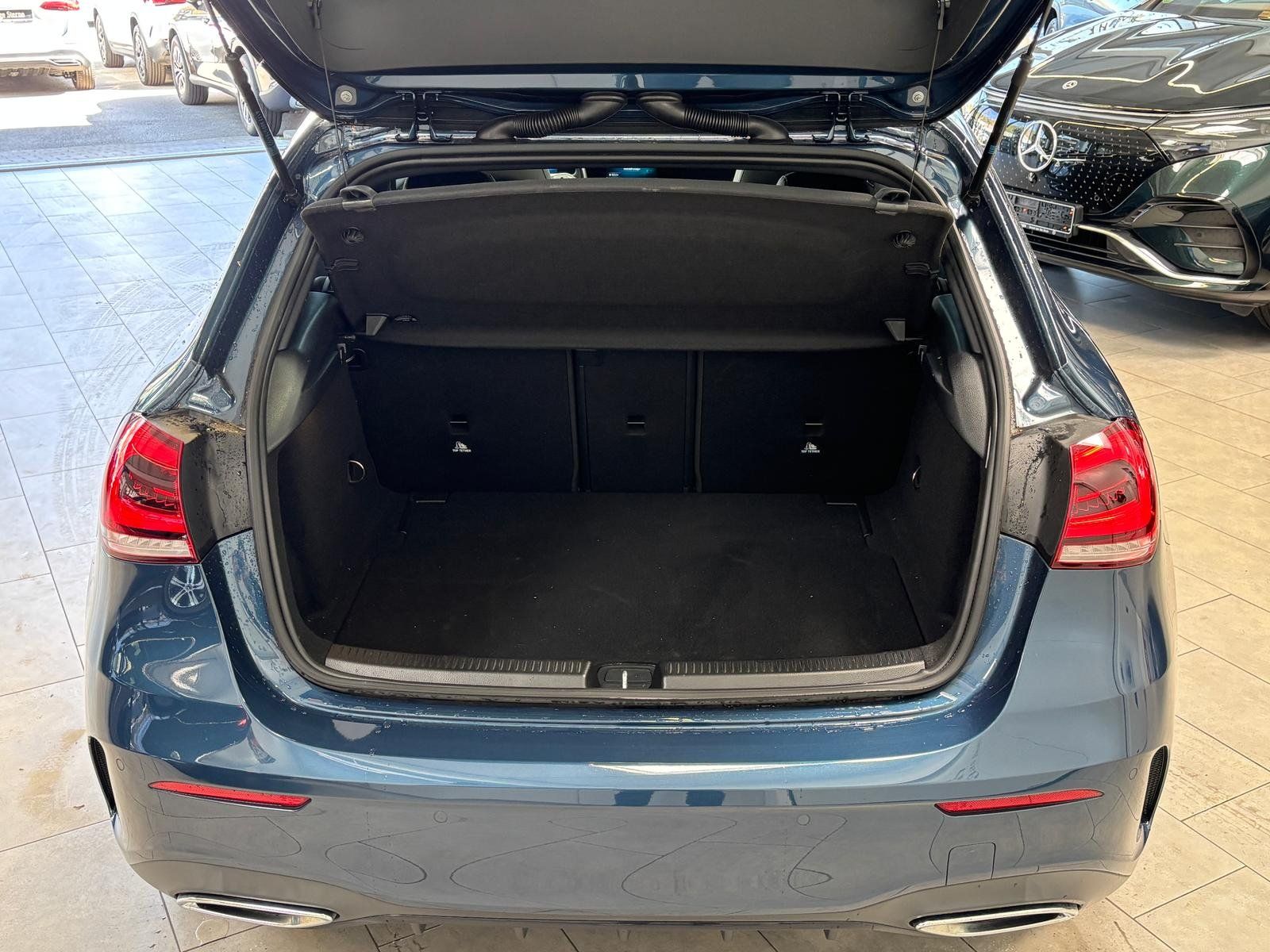 Fahrzeugabbildung Mercedes-Benz A 200 AMG PANO+19"+LED+AMBIENTE+KAMERA+TOTWINKEL