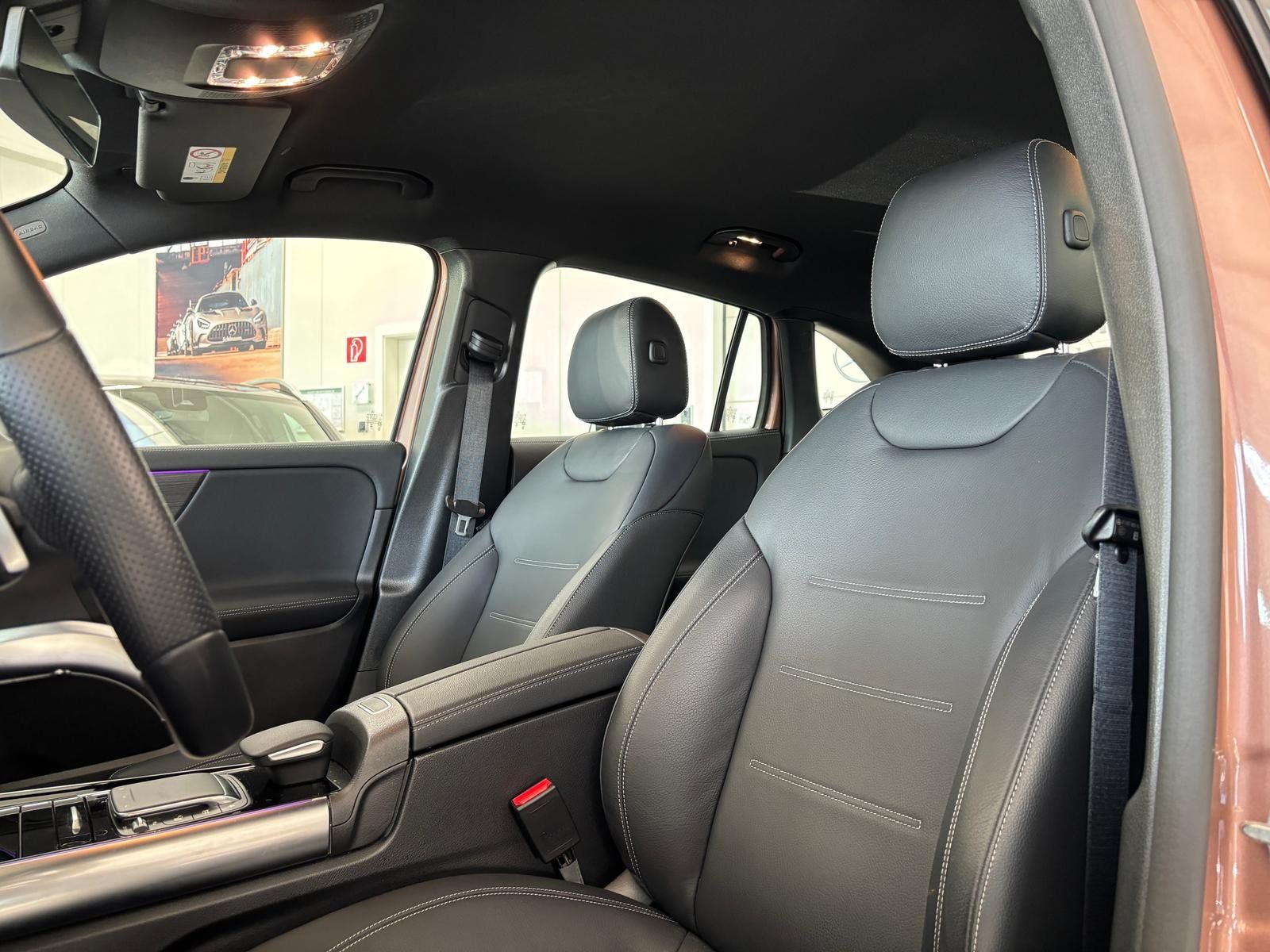 Fahrzeugabbildung Mercedes-Benz EQA 250+ AMG LEDER+EXKLUSIV+360+CARPLAY+AMBIENTE