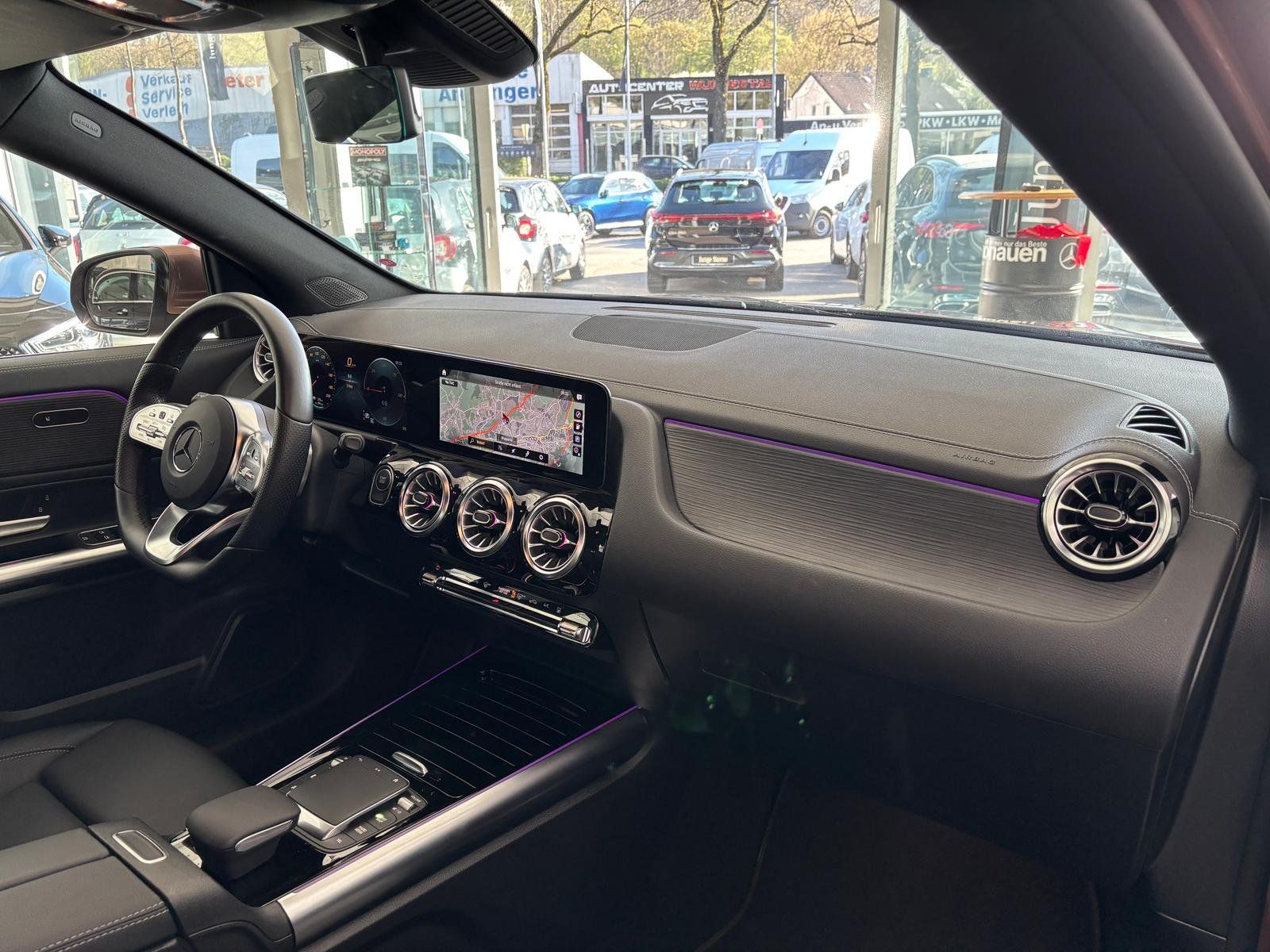 Fahrzeugabbildung Mercedes-Benz EQA 250+ AMG LEDER+EXKLUSIV+360+CARPLAY+AMBIENTE