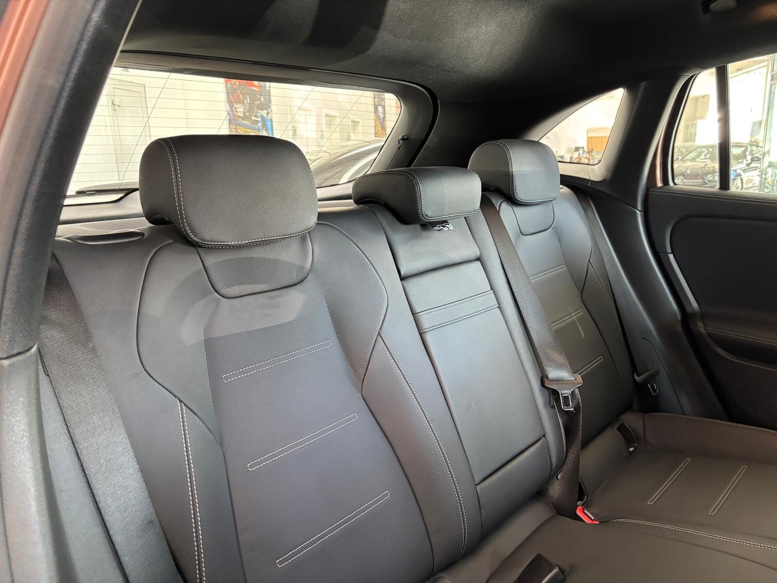 Fahrzeugabbildung Mercedes-Benz EQA 250+ AMG LEDER+EXKLUSIV+360+CARPLAY+AMBIENTE
