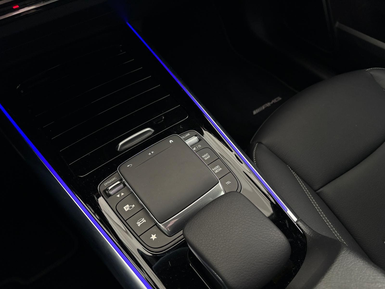 Fahrzeugabbildung Mercedes-Benz EQA 250+ AMG LEDER+EXKLUSIV+360+CARPLAY+AMBIENTE