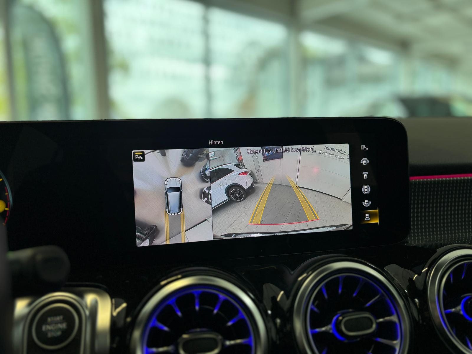 Fahrzeugabbildung Mercedes-Benz GLB 250 PROGRESSIVE PANO+360°+VORRÜSTUNGAHK+19"