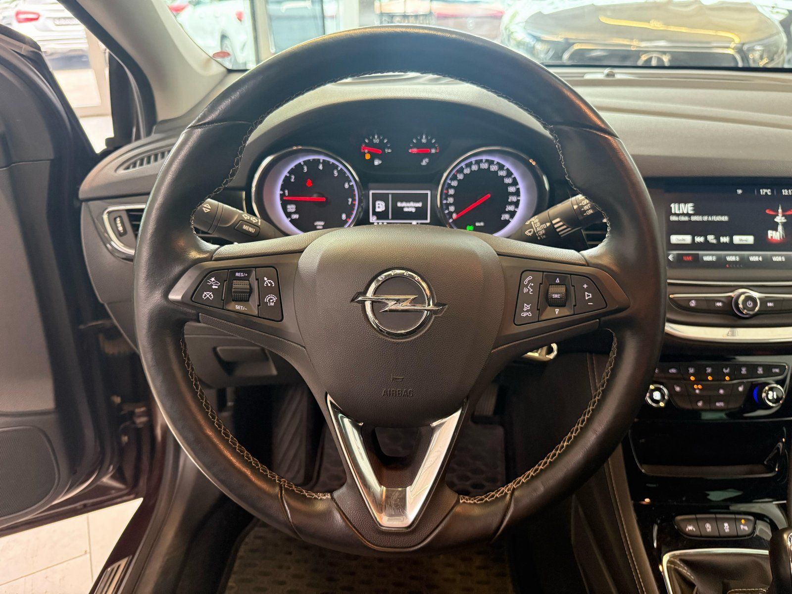 Fahrzeugabbildung Opel Astra K Sportstourer 1.4 Turbo Innovation AHK