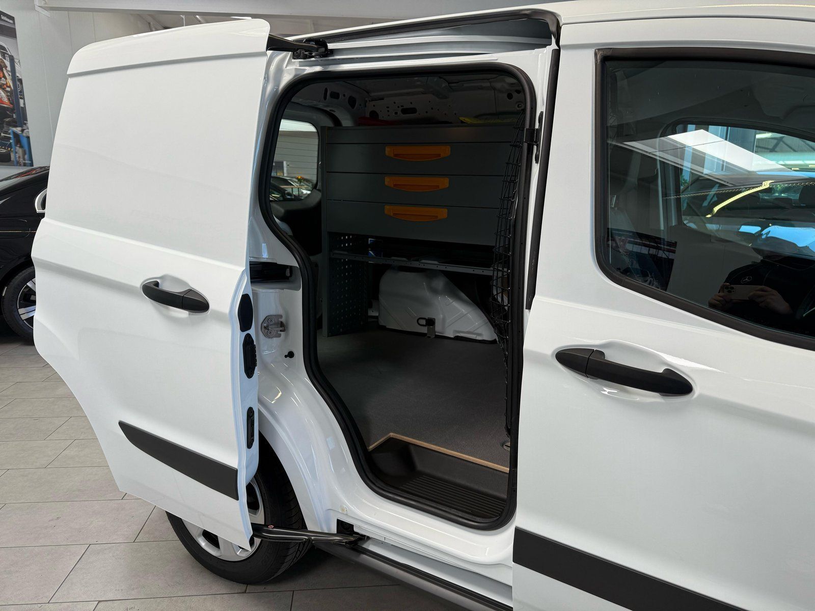 Fahrzeugabbildung Ford Transit Courier 1.0 EcoBoost Trend SORTIMO+KLIMA