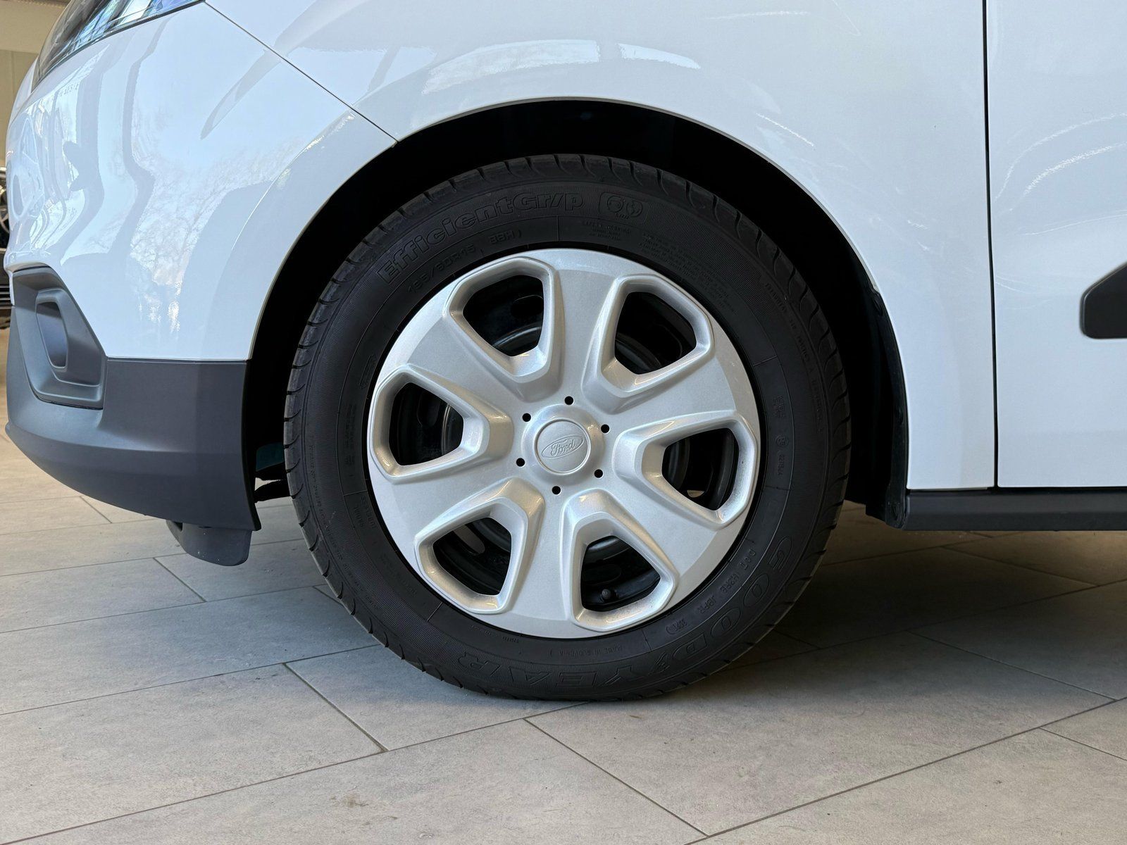 Fahrzeugabbildung Ford Transit Courier 1.0 EcoBoost Trend SORTIMO+KLIMA