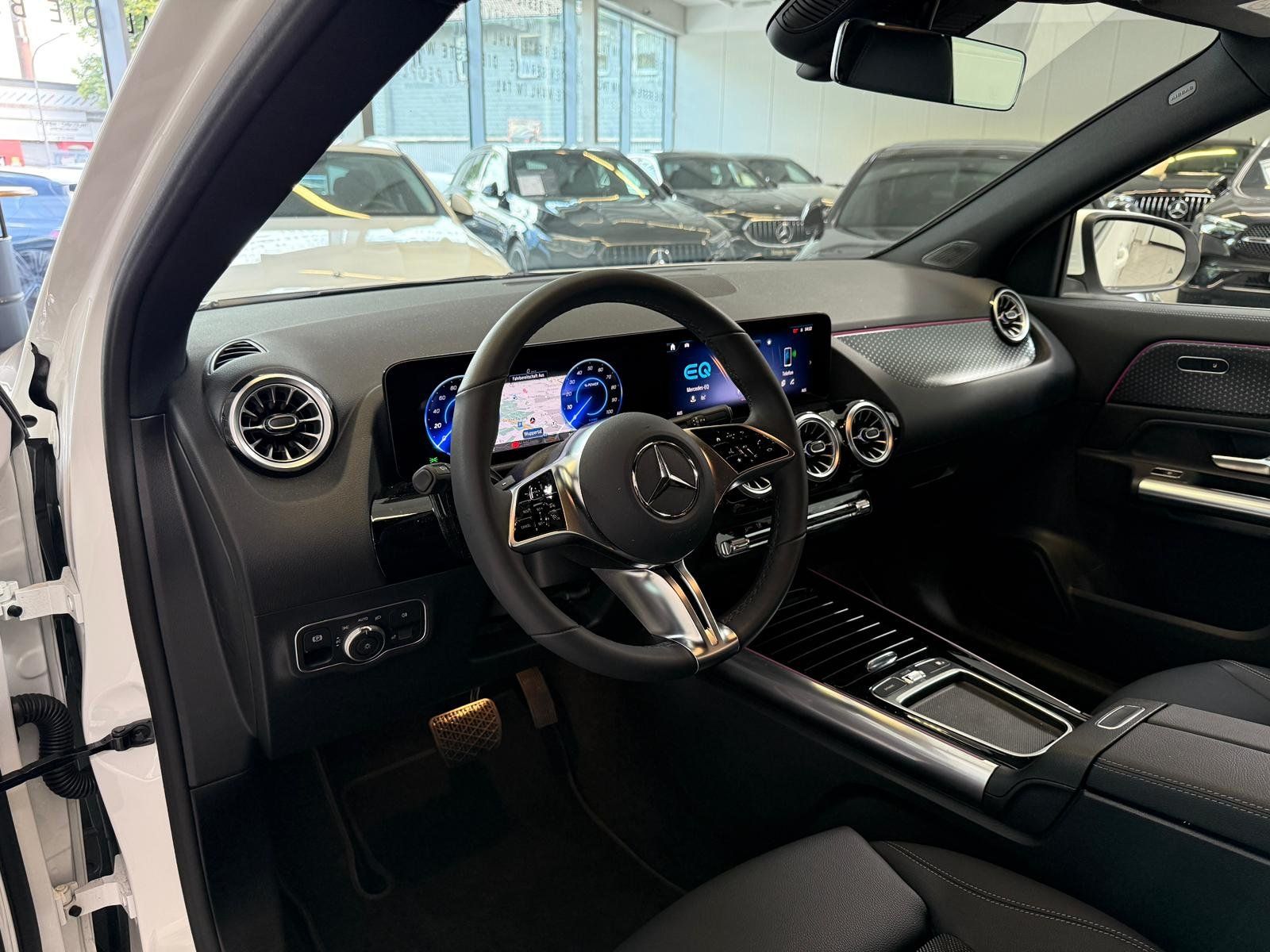 Fahrzeugabbildung Mercedes-Benz EQA 250+ Progressive KAMERA+LED+CARPLAY+TOTW+DAB