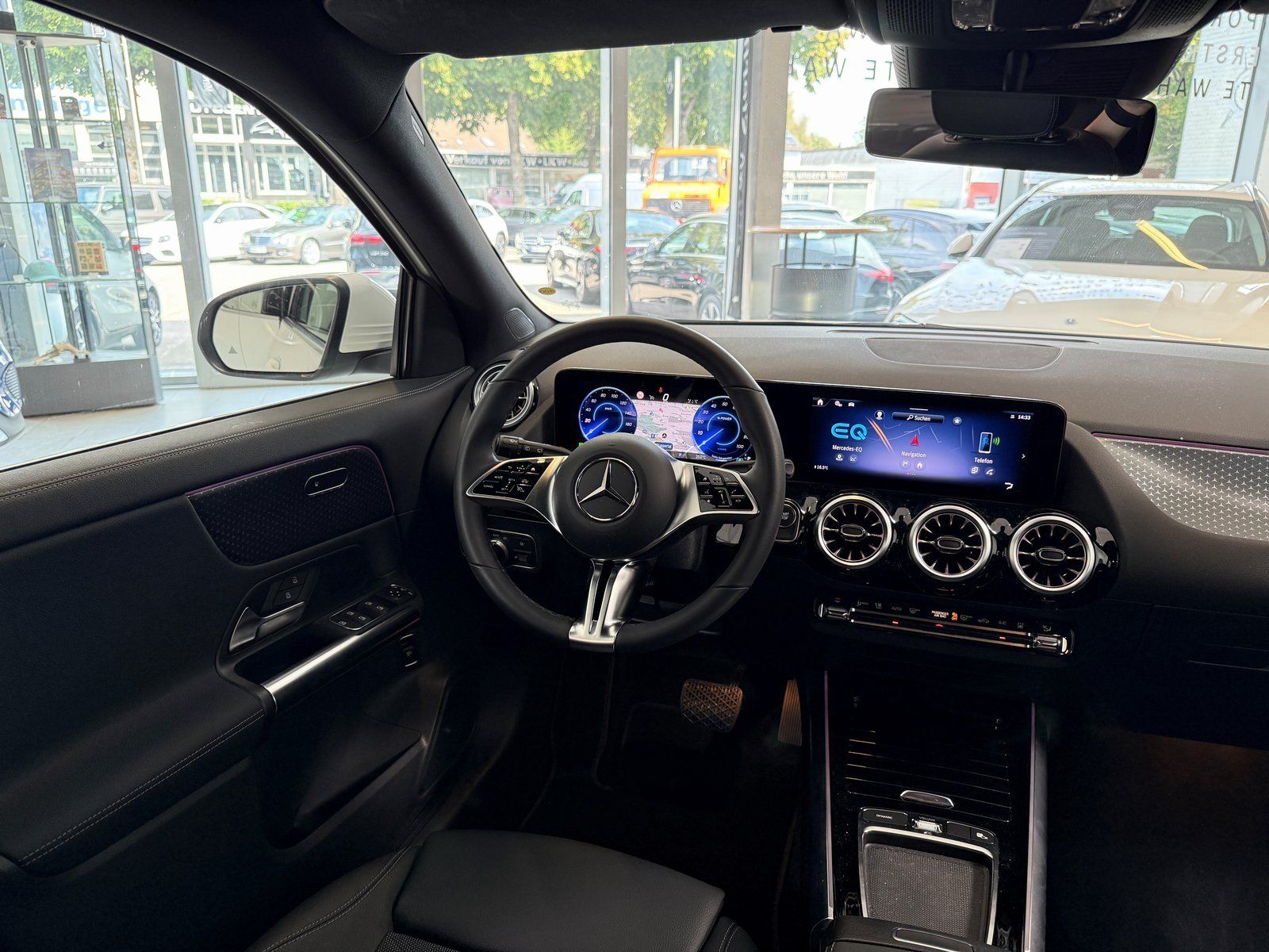 Fahrzeugabbildung Mercedes-Benz EQA 250+ Progressive KAMERA+LED+CARPLAY+TOTW+DAB