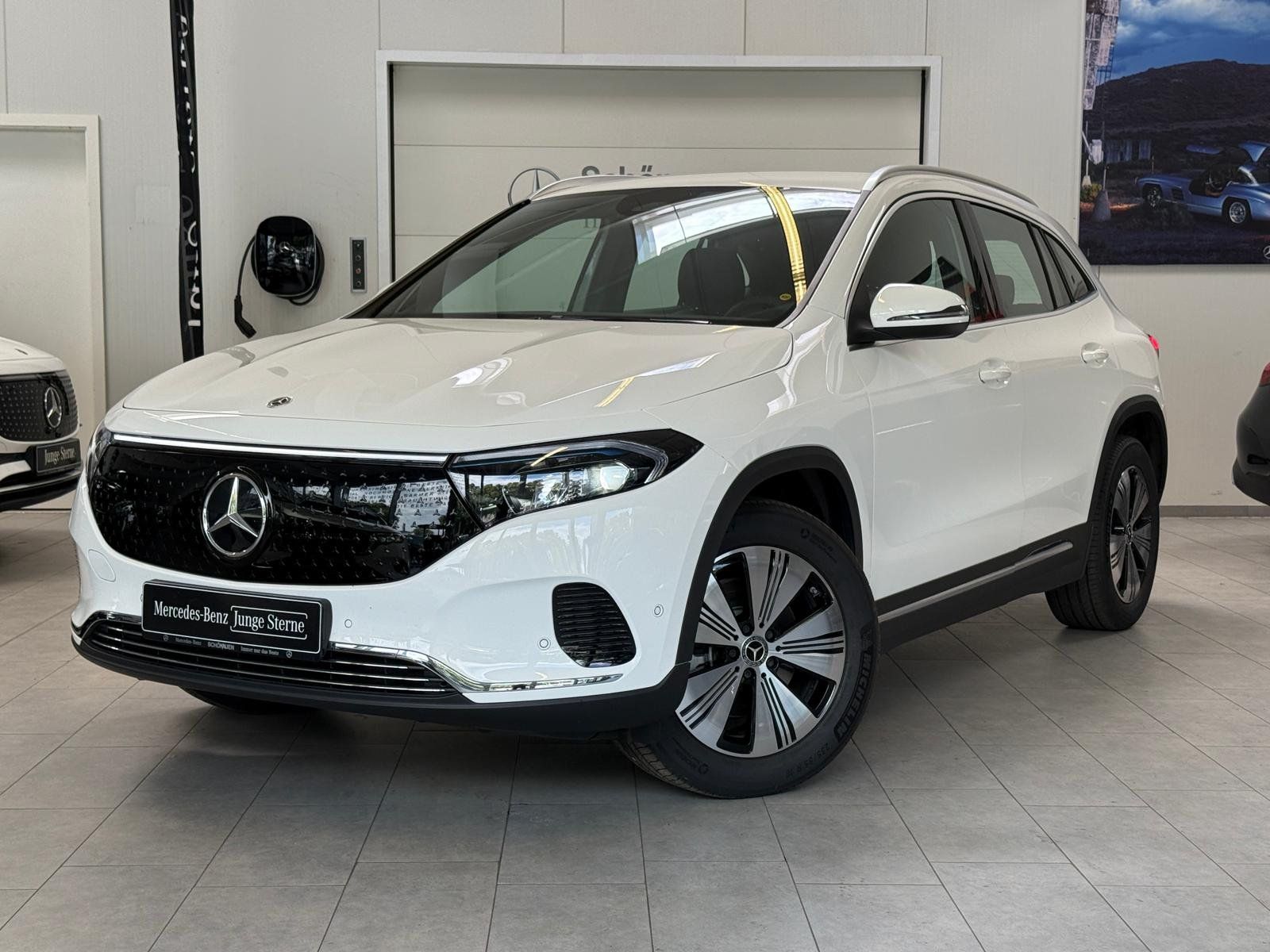 Fahrzeugabbildung Mercedes-Benz EQA 250+ Progressive KAMERA+LED+CARPLAY+TOTW+DAB