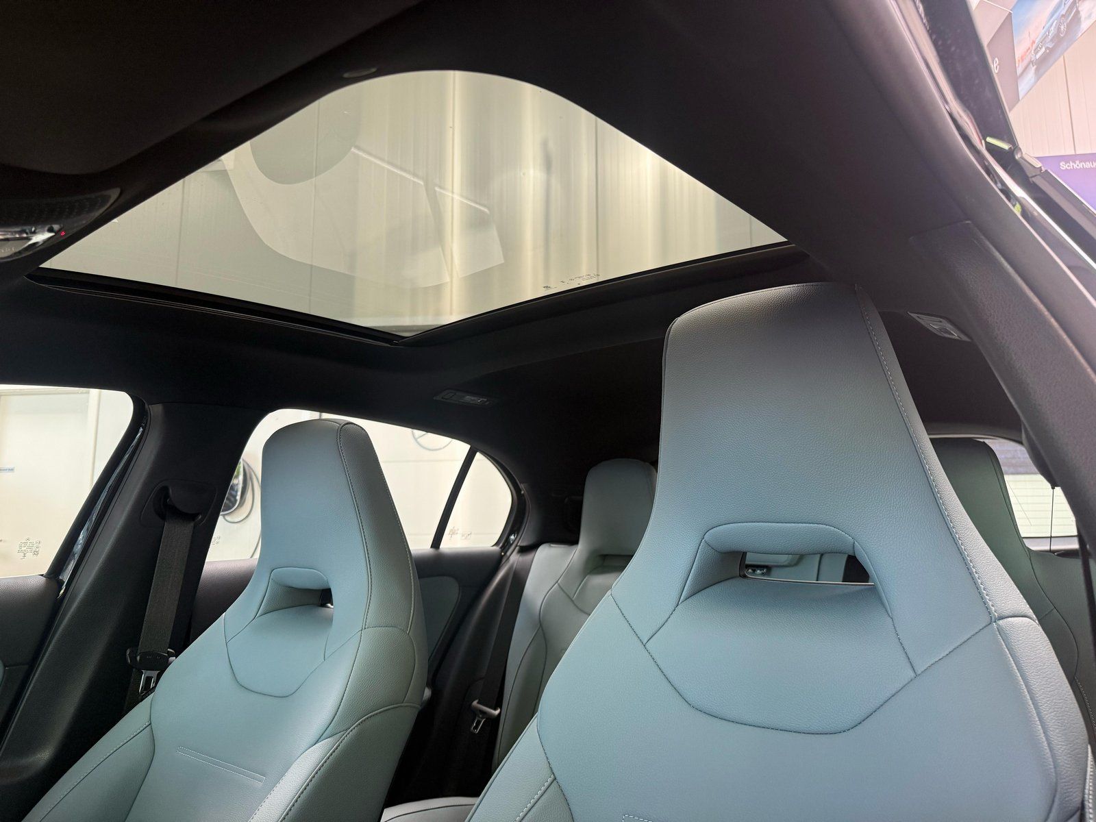 Fahrzeugabbildung Mercedes-Benz A 220 4M AMG PANO+BURM+HUD+VERSTELLDÄMPF.+STDHZ