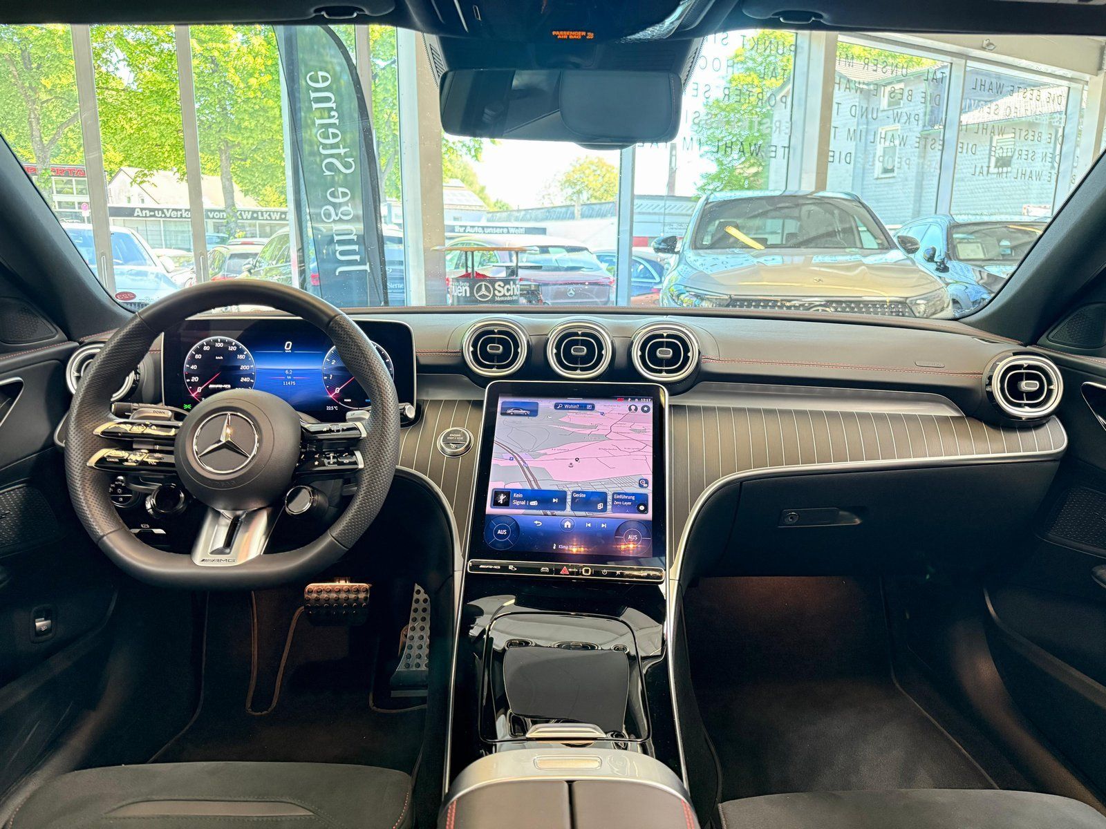 Fahrzeugabbildung Mercedes-Benz Mercedes-AMG C 43 4M PANO+20+FAP+PERFSOUND+NIGHT