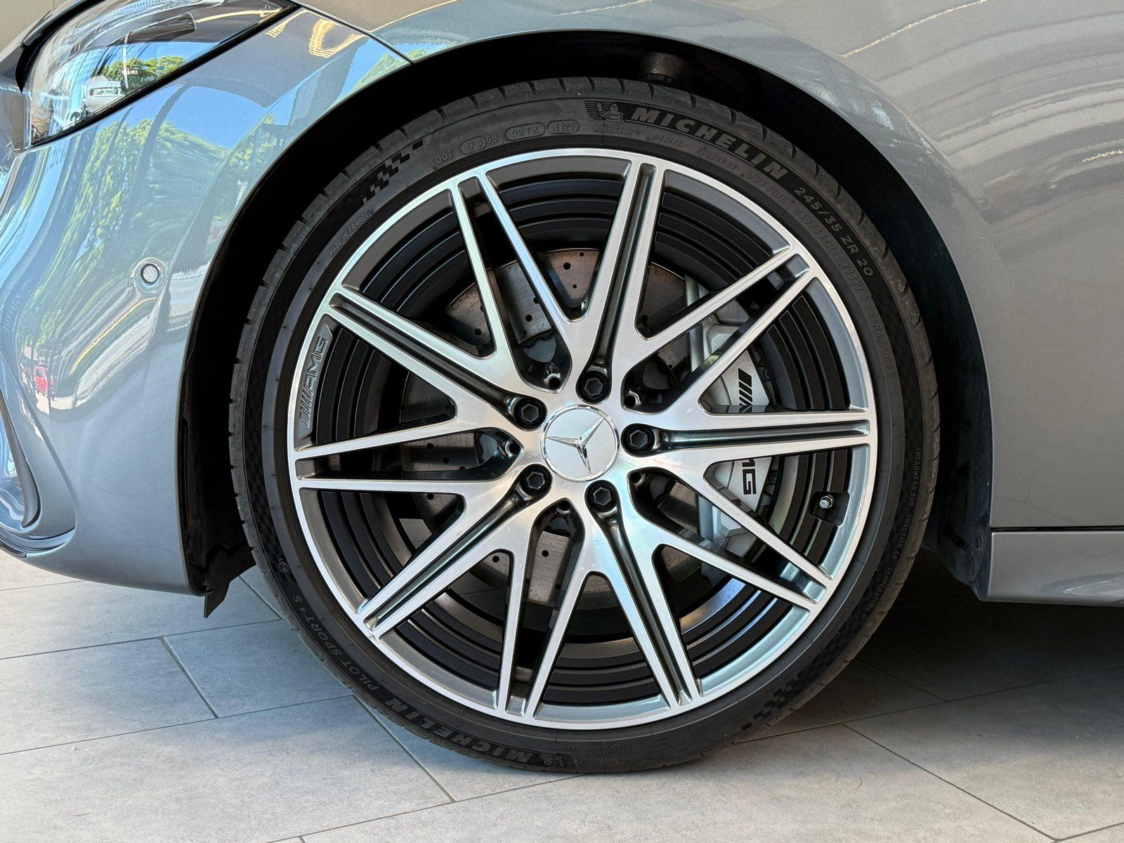 Fahrzeugabbildung Mercedes-Benz Mercedes-AMG C 43 4M PANO+20+FAP+PERFSOUND+NIGHT