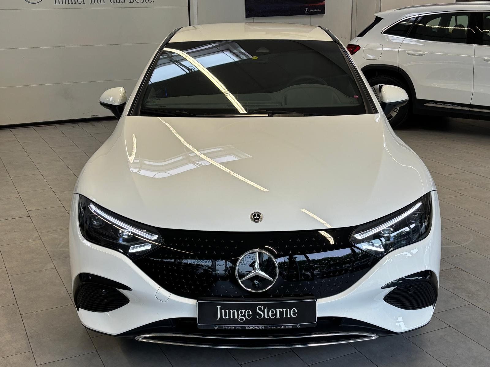 Fahrzeugabbildung Mercedes-Benz EQE 350 HYPER+NAPPA+SITZKLIMA+TV+AHK+DIGITAL+HAL