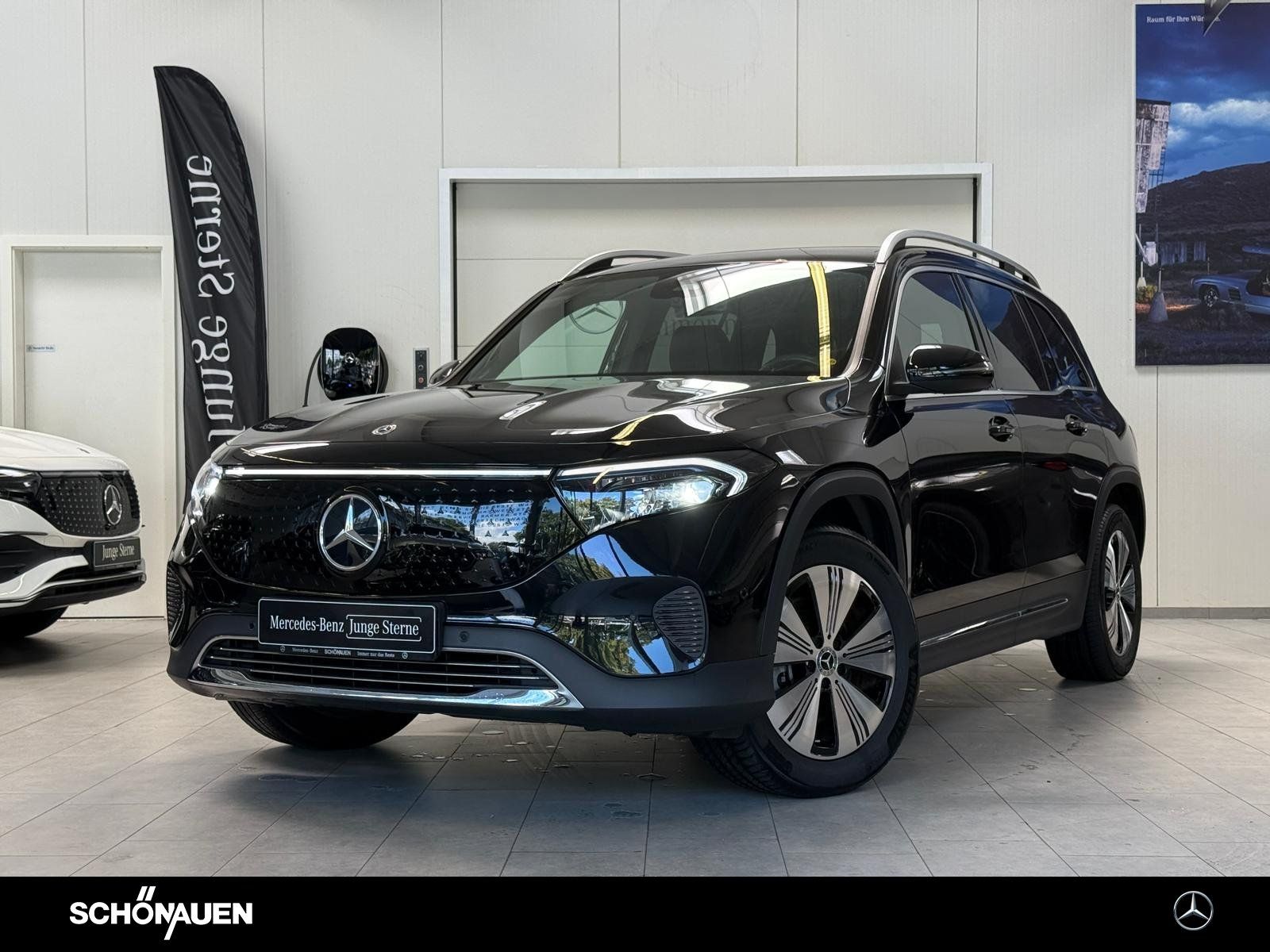 Mercedes-Benz EQB 300 4M Progressive PANO+KAMERA+TOTW+CARPLAY