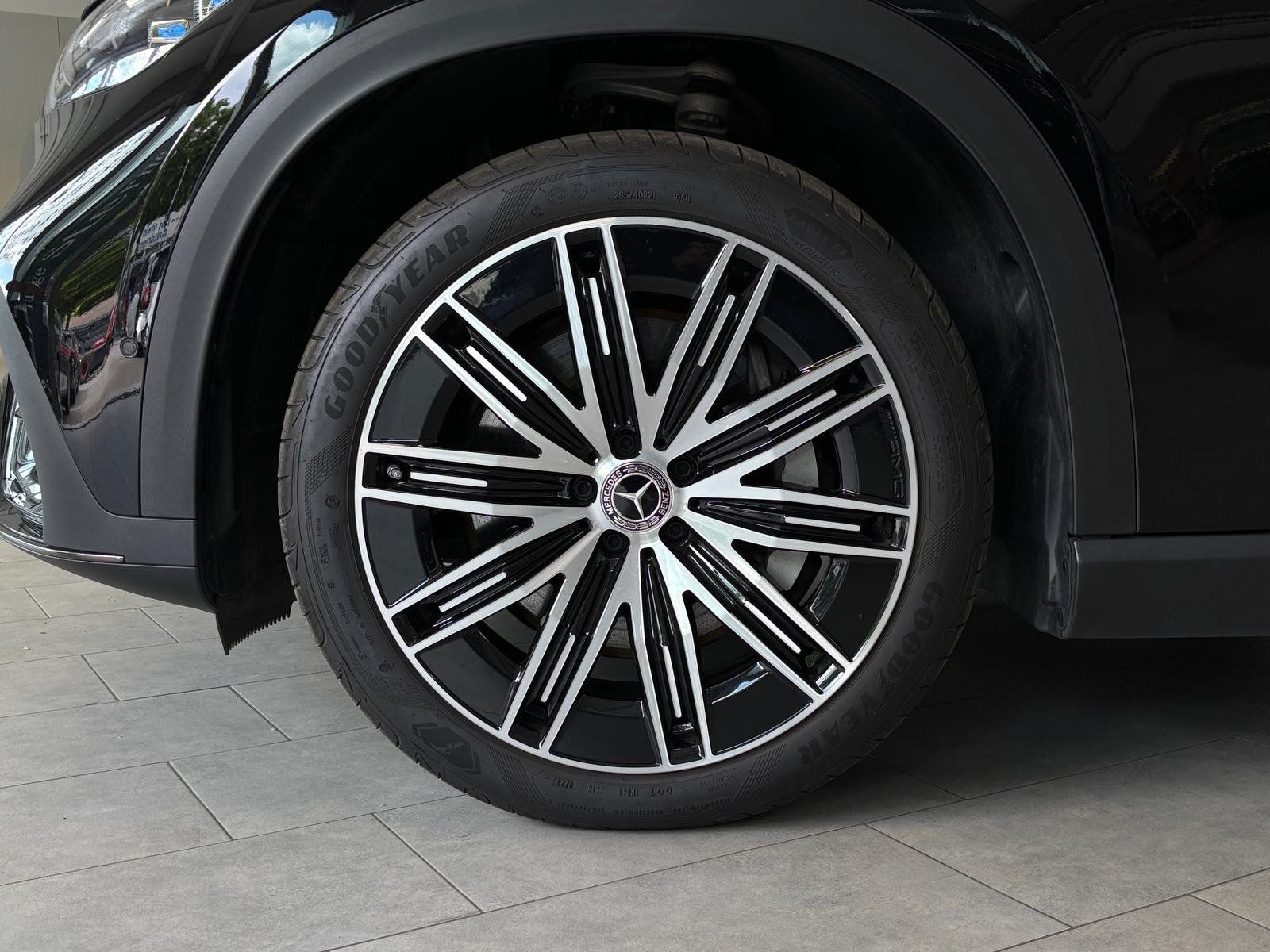 Fahrzeugabbildung Mercedes-Benz EQE 350+ SUV AMG PANO+21"+BURMEST+DIGITAL+NIGHT