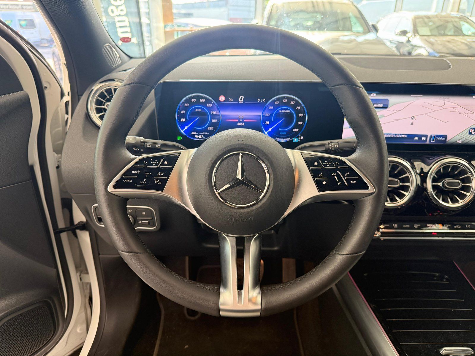 Fahrzeugabbildung Mercedes-Benz EQA 250 PROGRESSIVE ADVANCED+VZASSIST+CARPLAY