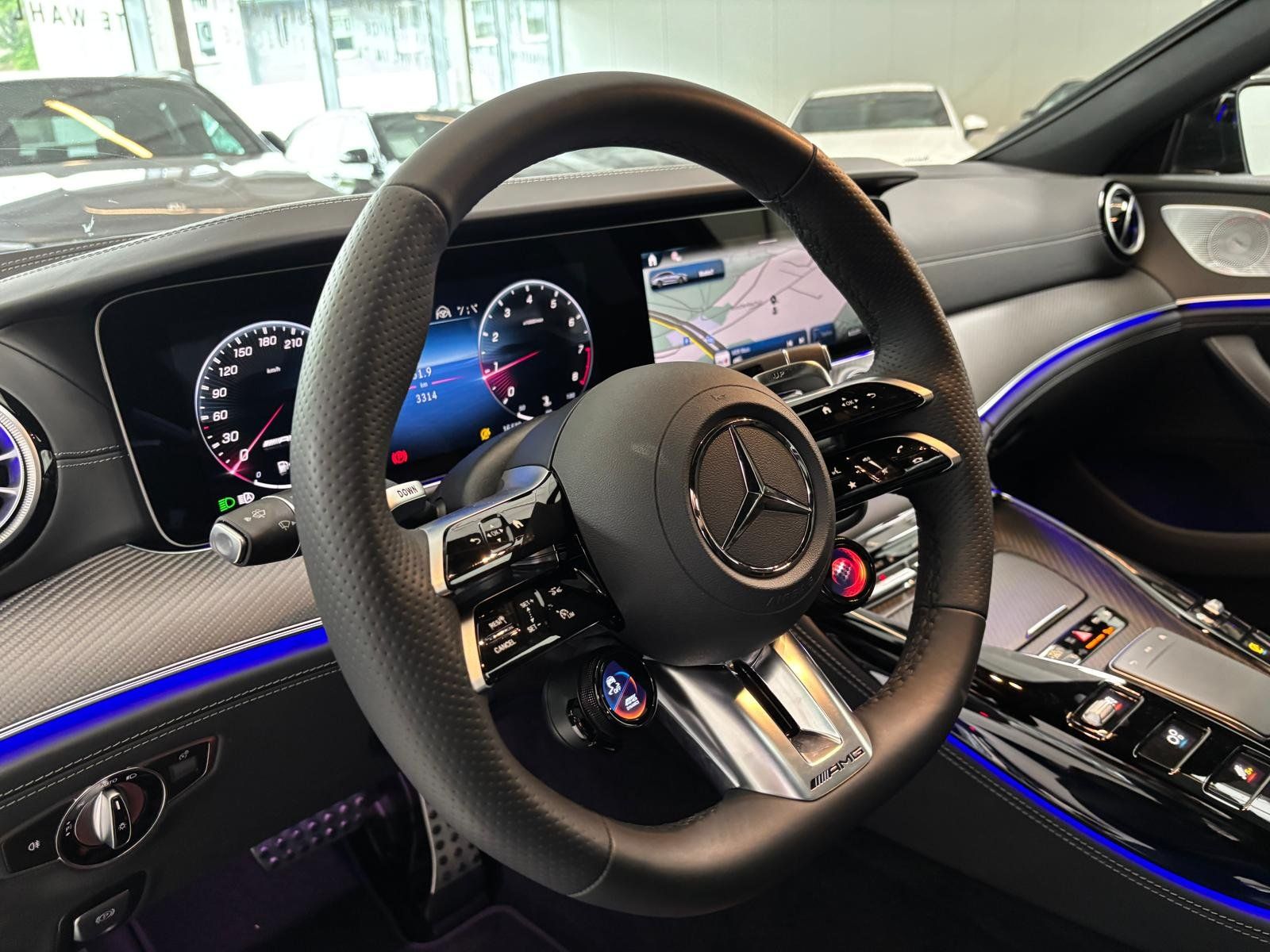 Fahrzeugabbildung Mercedes-Benz Mercedes-AMG GT 63 4M+ KERAMIK+21"+CARBON+AERO