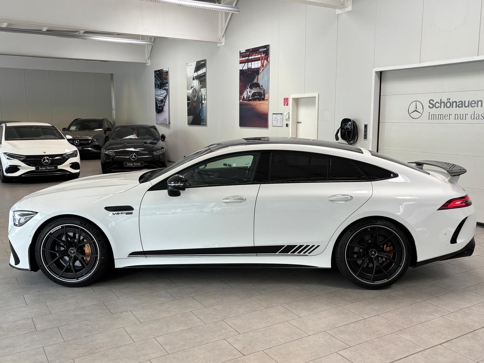 Fahrzeugabbildung Mercedes-Benz Mercedes-AMG GT 63 4M+ KERAMIK+21"+CARBON+AERO