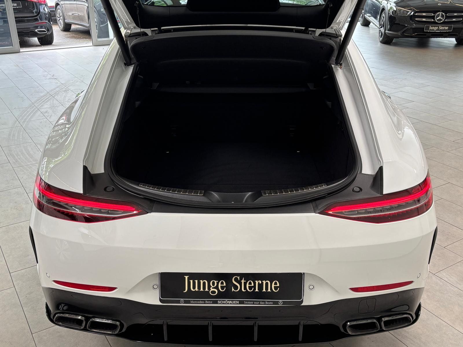 Fahrzeugabbildung Mercedes-Benz Mercedes-AMG GT 63 4M+ KERAMIK+21"+CARBON+AERO