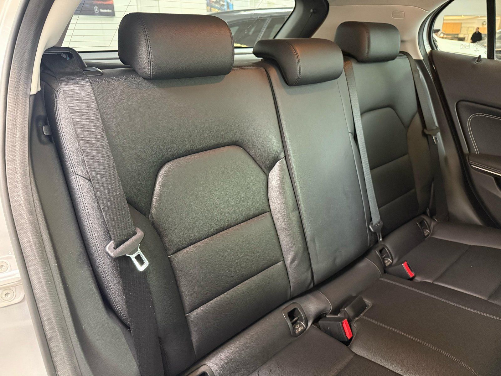 Fahrzeugabbildung Mercedes-Benz GLA 200 AUTOMATIK+18"AHK+BIXENON+THERMATIC+PTS