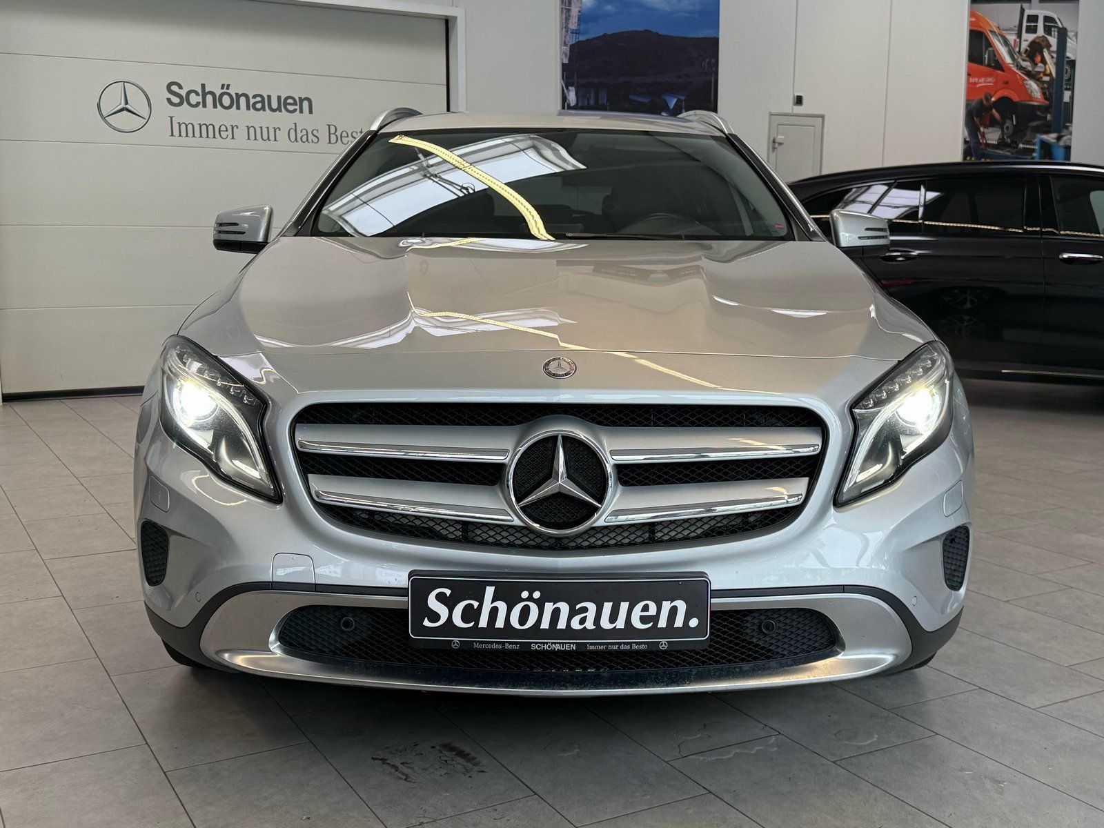 Fahrzeugabbildung Mercedes-Benz GLA 200 AUTOMATIK+18"AHK+BIXENON+THERMATIC+PTS