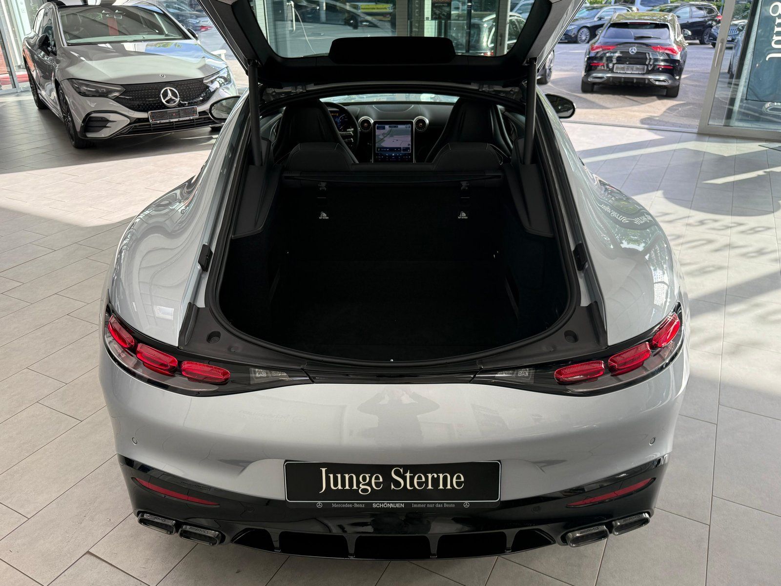 Fahrzeugabbildung Mercedes-Benz Mercedes-AMG GT 63 4M+ KERAMIK+21"+CARBON+LIFT