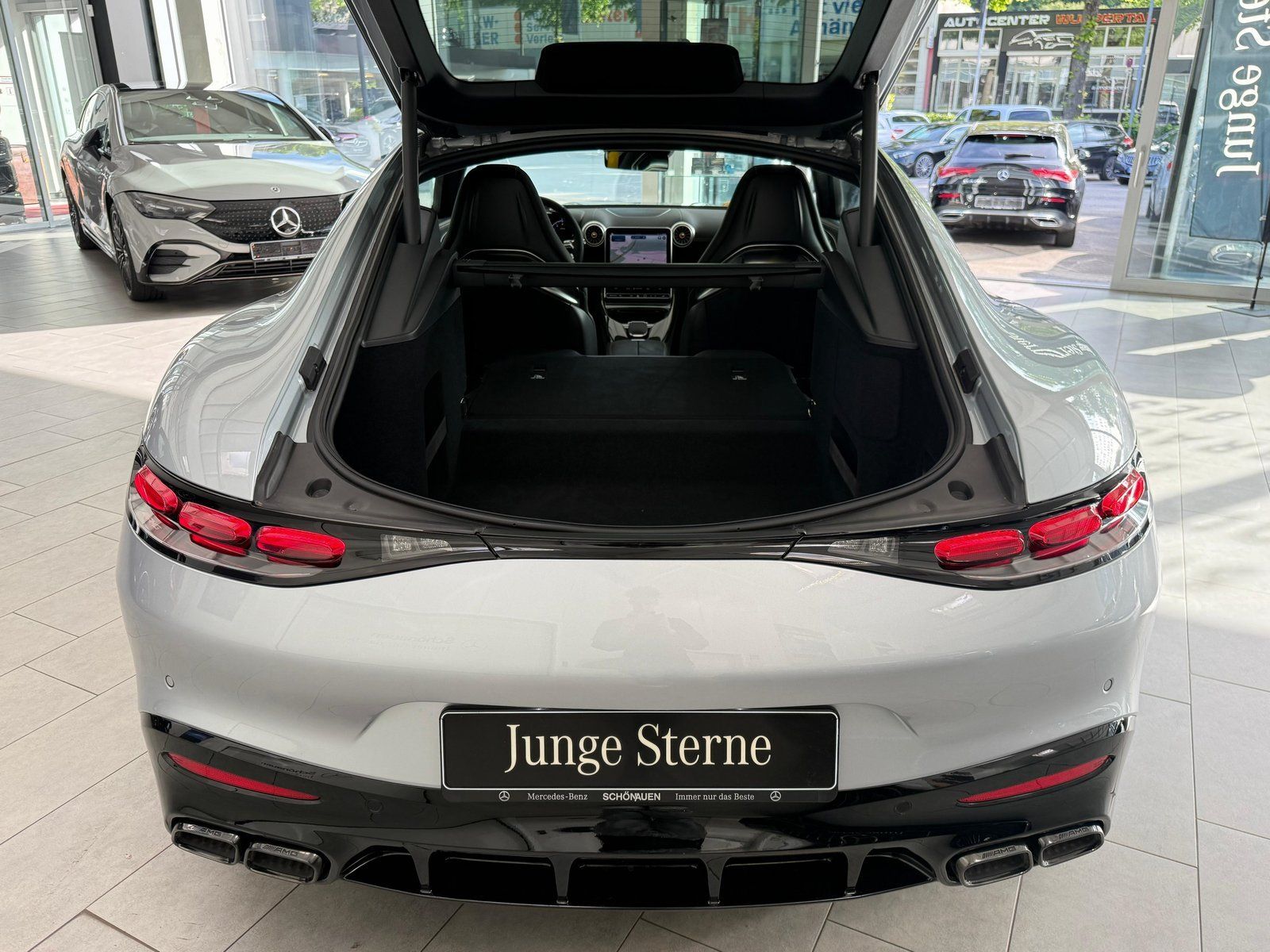 Fahrzeugabbildung Mercedes-Benz Mercedes-AMG GT 63 4M+ KERAMIK+21"+CARBON+LIFT