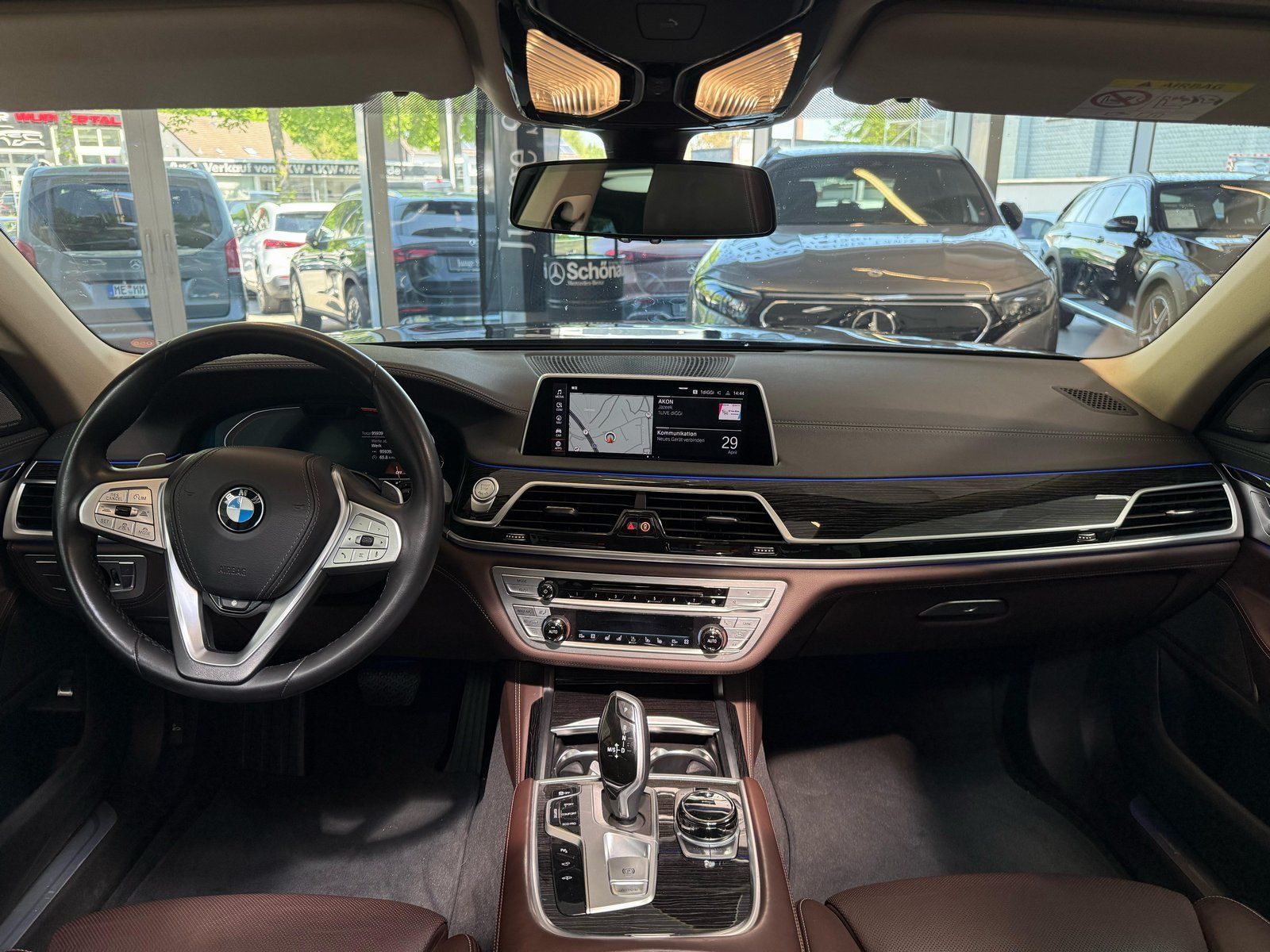 Fahrzeugabbildung BMW 740 d xDrive ExecutiveDrivePro+SHD+HARMAN+MASSAG