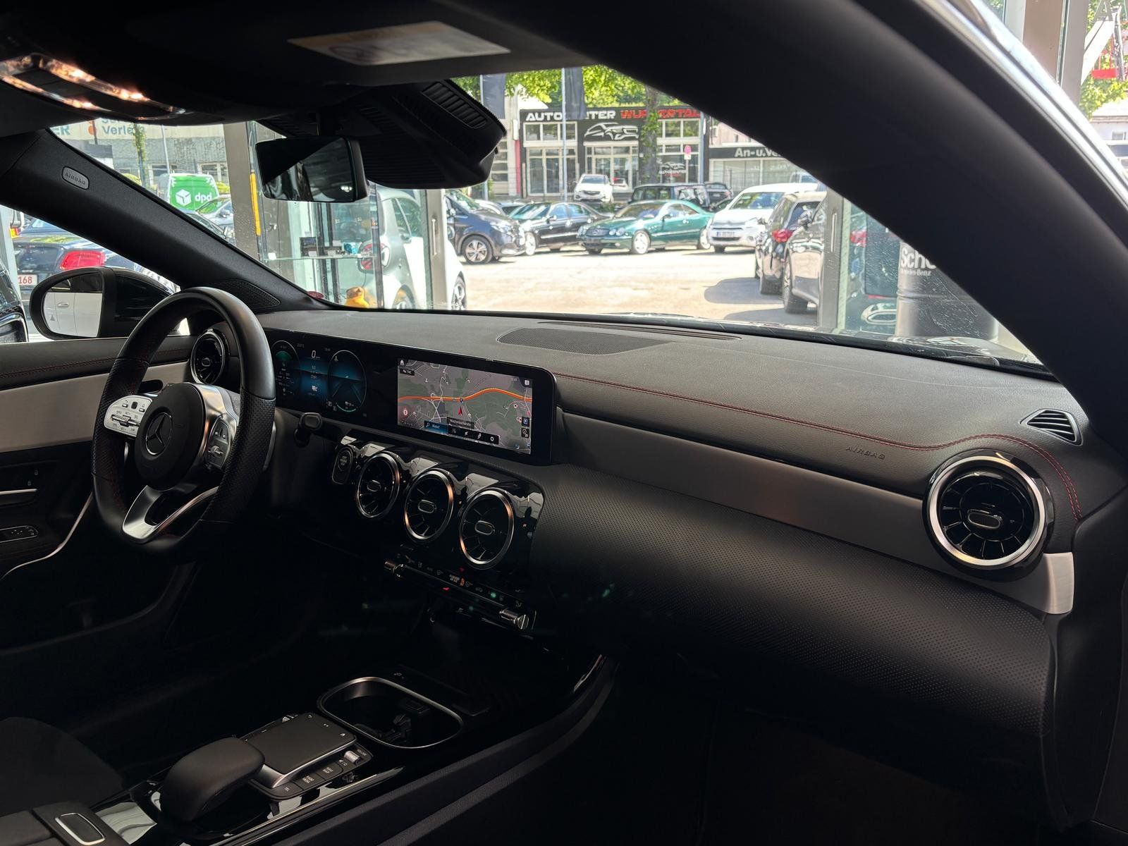 Fahrzeugabbildung Mercedes-Benz CLA 250 e SB AMG LED+KAMERA+CARPLAY+19"+