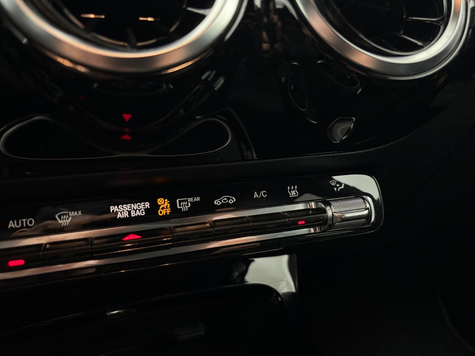 Fahrzeugabbildung Mercedes-Benz CLA 250 e SB AMG LED+KAMERA+CARPLAY+19"+