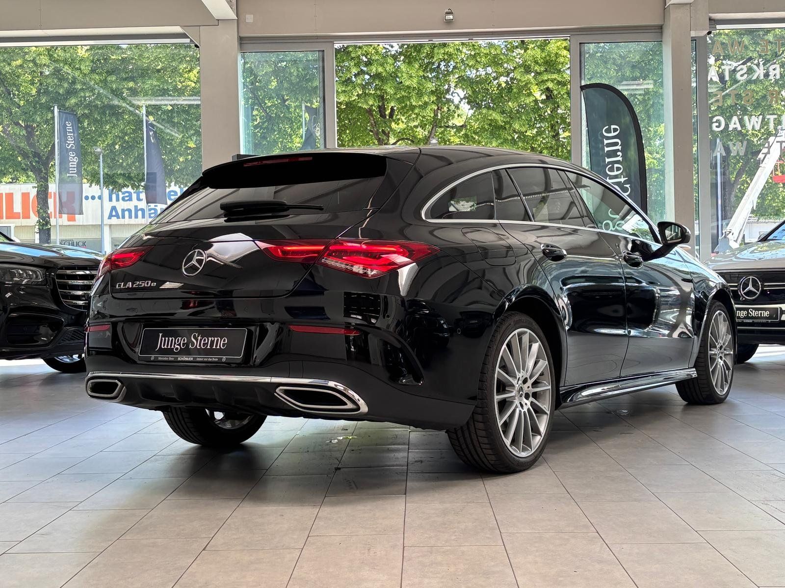 Fahrzeugabbildung Mercedes-Benz CLA 250 e SB AMG LED+KAMERA+CARPLAY+19"+