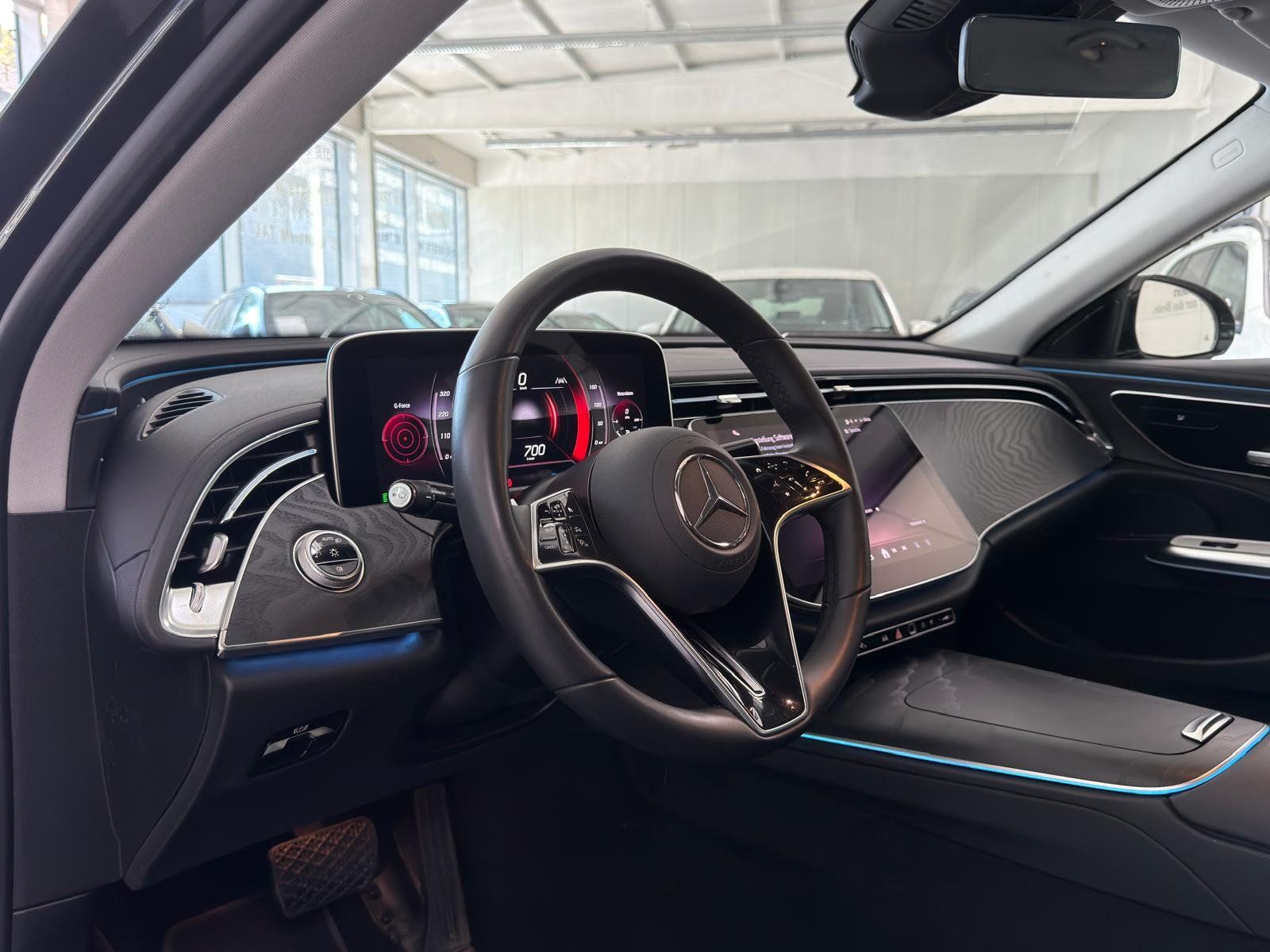 Fahrzeugabbildung Mercedes-Benz E 200 Avantgarde DISTR+KEYLESS+LED+KAMERA+TOTW.