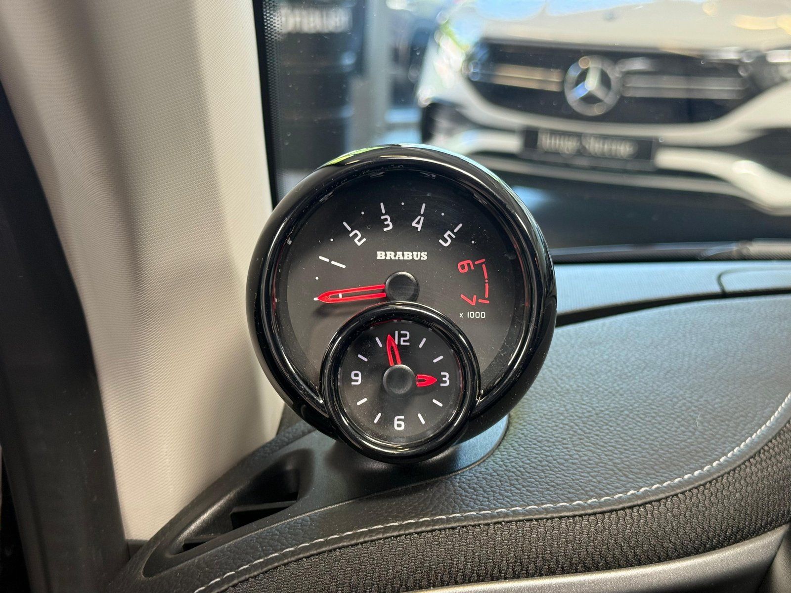 Fahrzeugabbildung Smart BRABUS fortwo 80 kW JBL+LEDER+PANO+NAVI+KAMERA