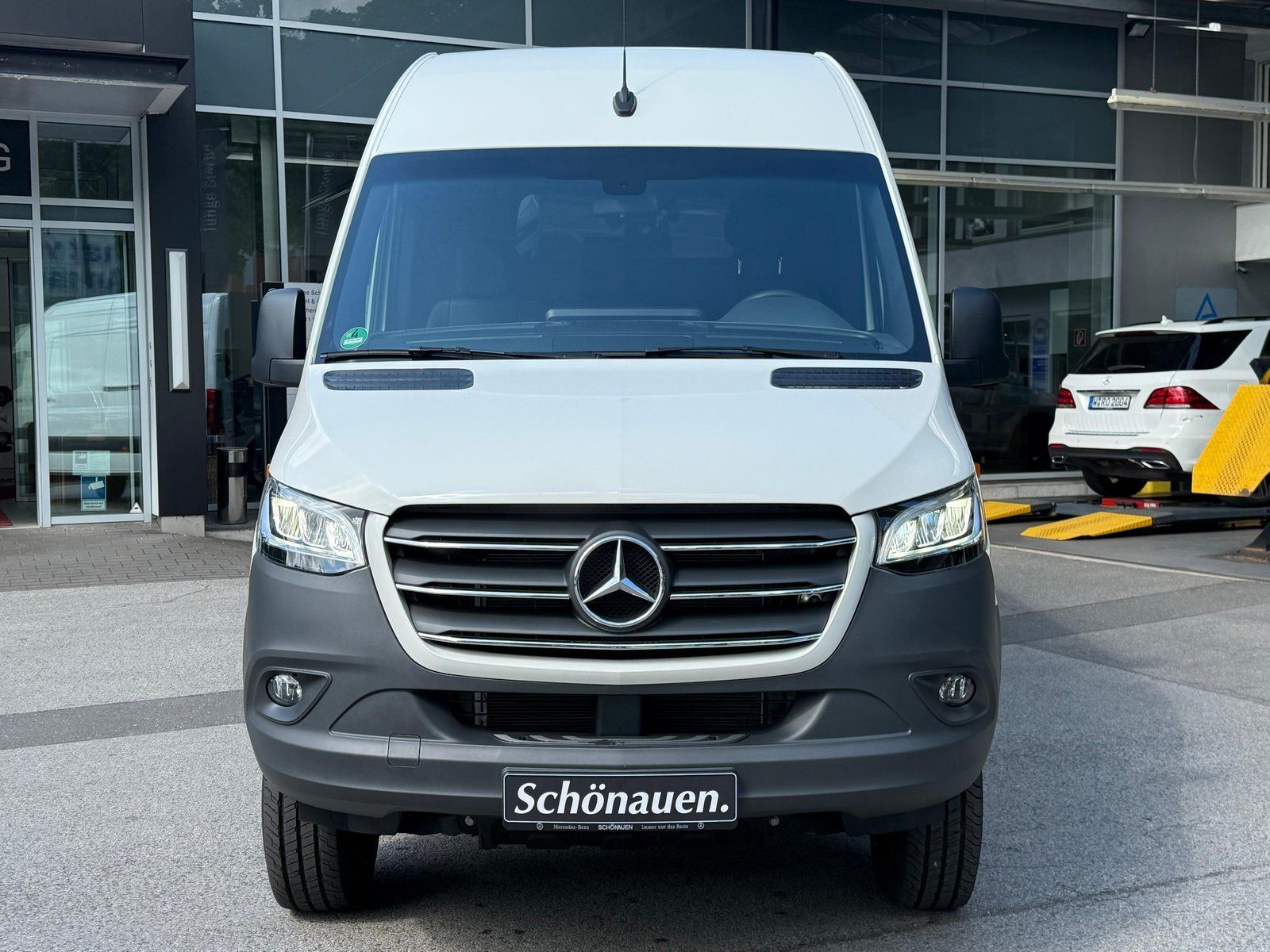 Fahrzeugabbildung Mercedes-Benz Sprinter 319 4x4 L3H2 AHK3,5t+LED+STDHZ+TRENNWAN