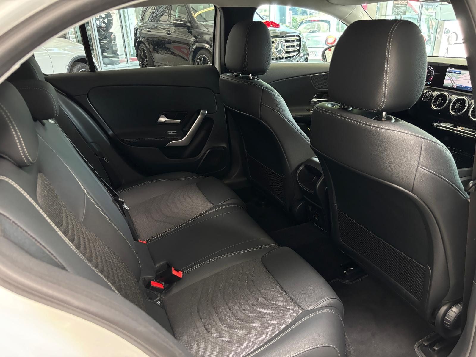 Fahrzeugabbildung Mercedes-Benz A 250 e PROGRESSIVE ADVANCED+11KW+PRIVACY+WINTER