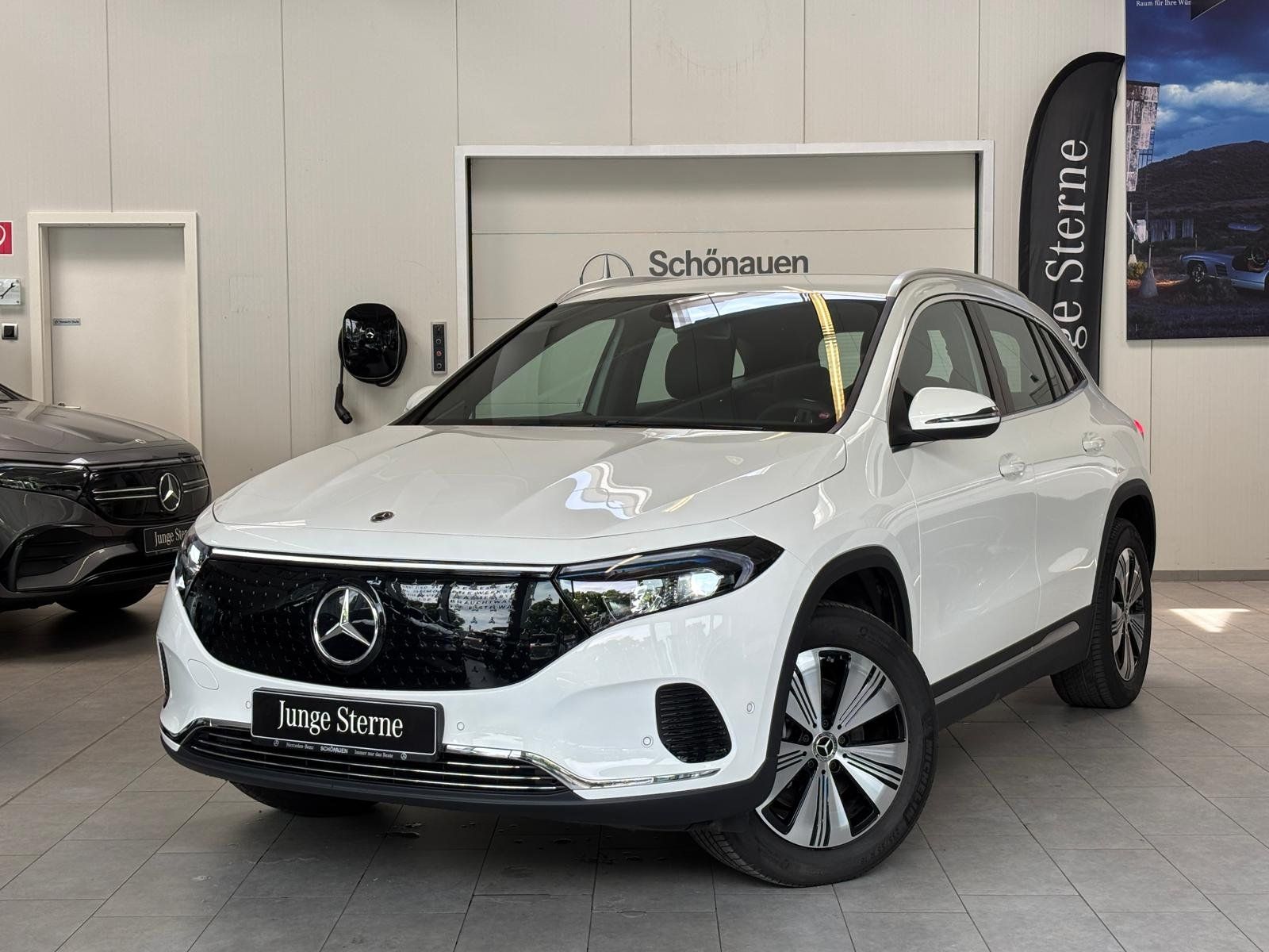 Mercedes-Benz EQA 300 4M PROGRESSIVE ADV.+CARPLAY+VZ-ASSIST
