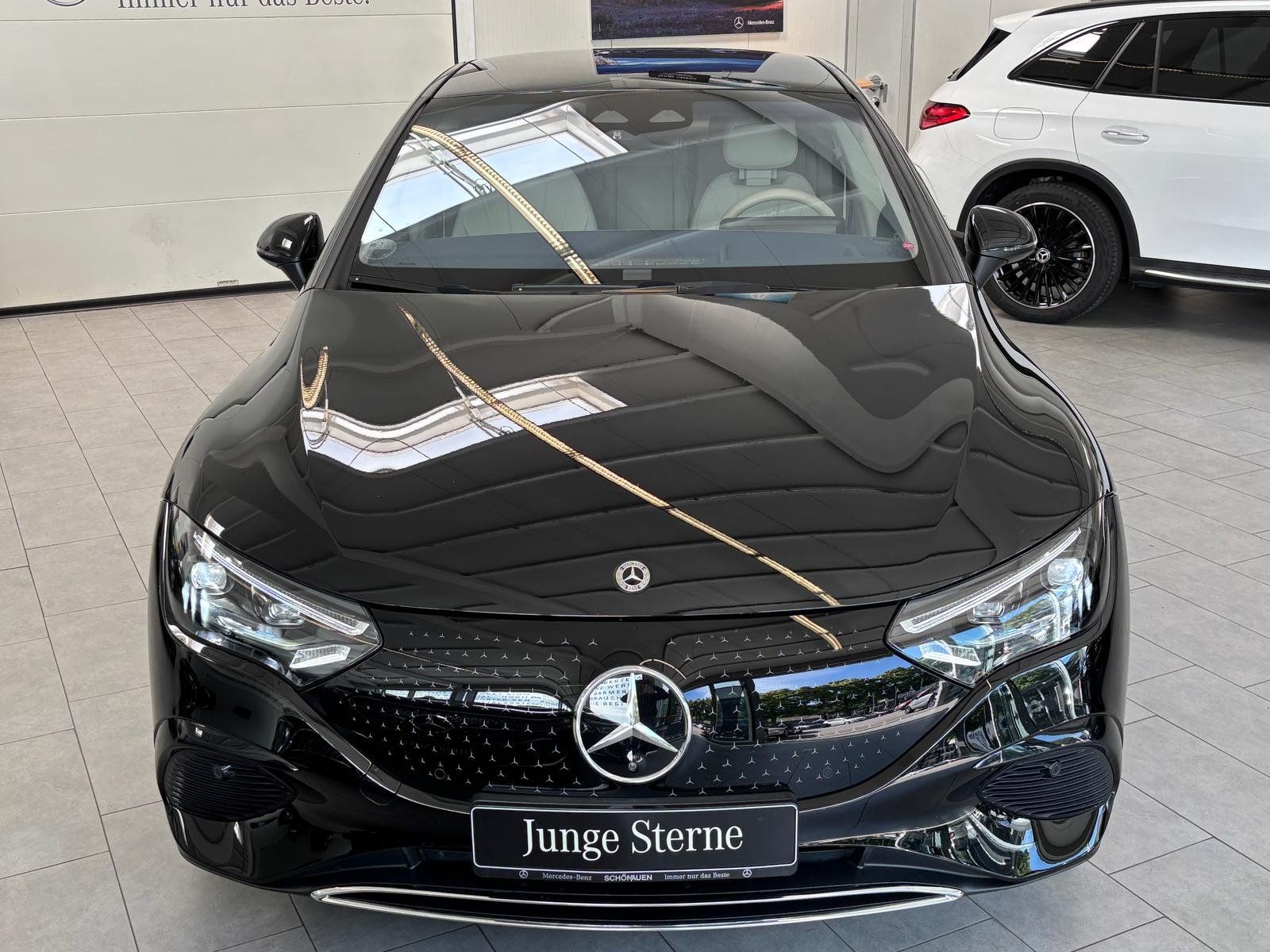 Fahrzeugabbildung Mercedes-Benz EQE 300 PREMIUM HAL10°+HUD+AHK+DIGITAL+AC22+BURM
