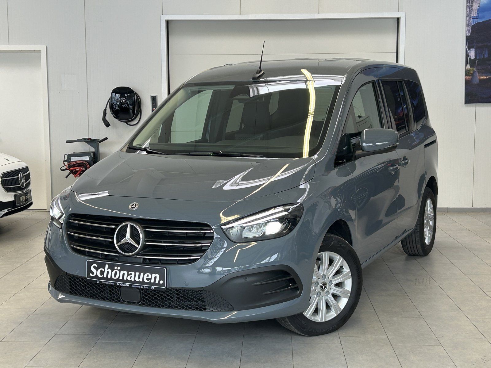 Mercedes-Benz T 180 SONDERMODELL KAMERA+TECHNIK+LED+NAVI+SHZ